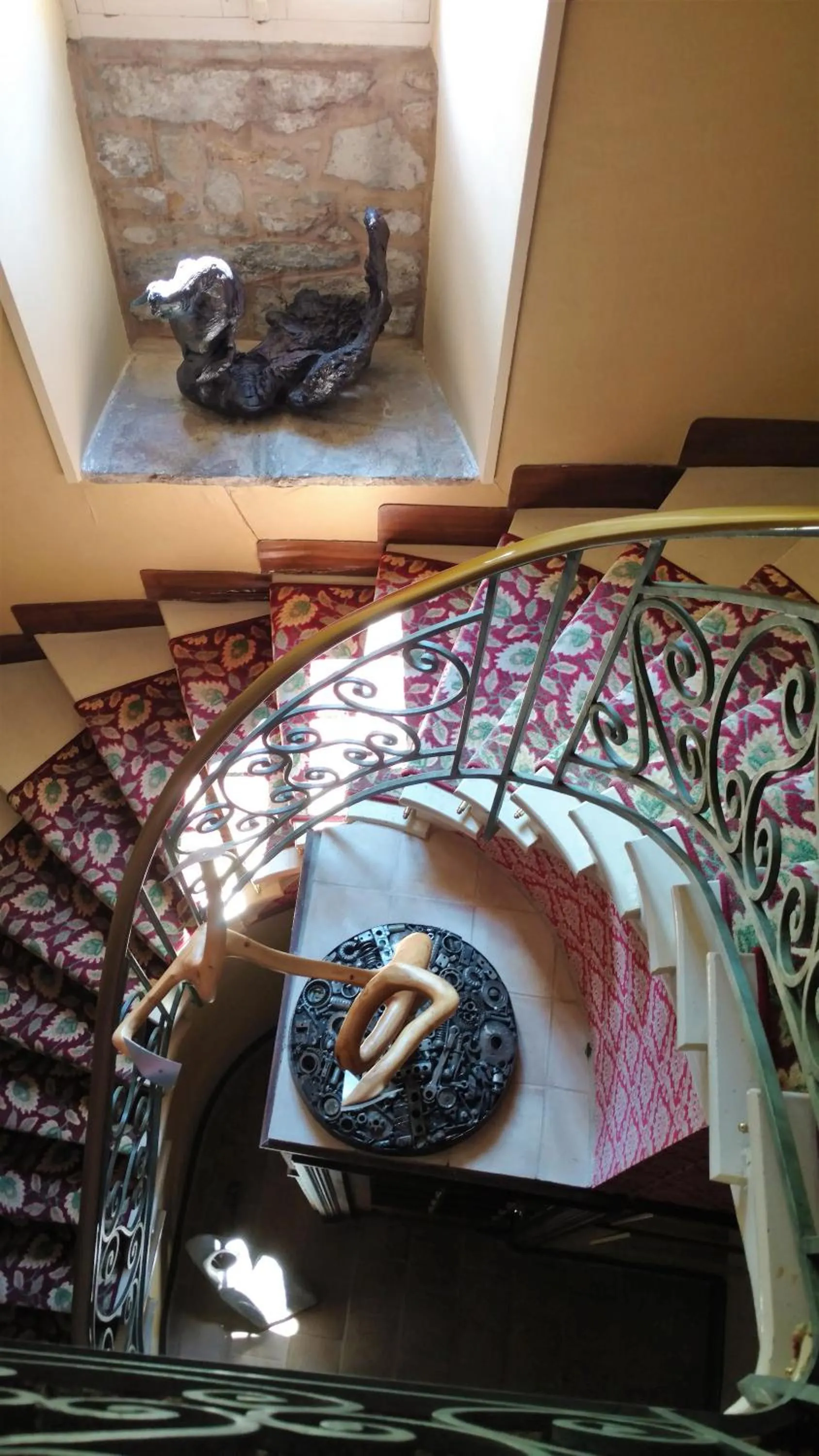 Decorative detail in Ermitage de Peyreleau