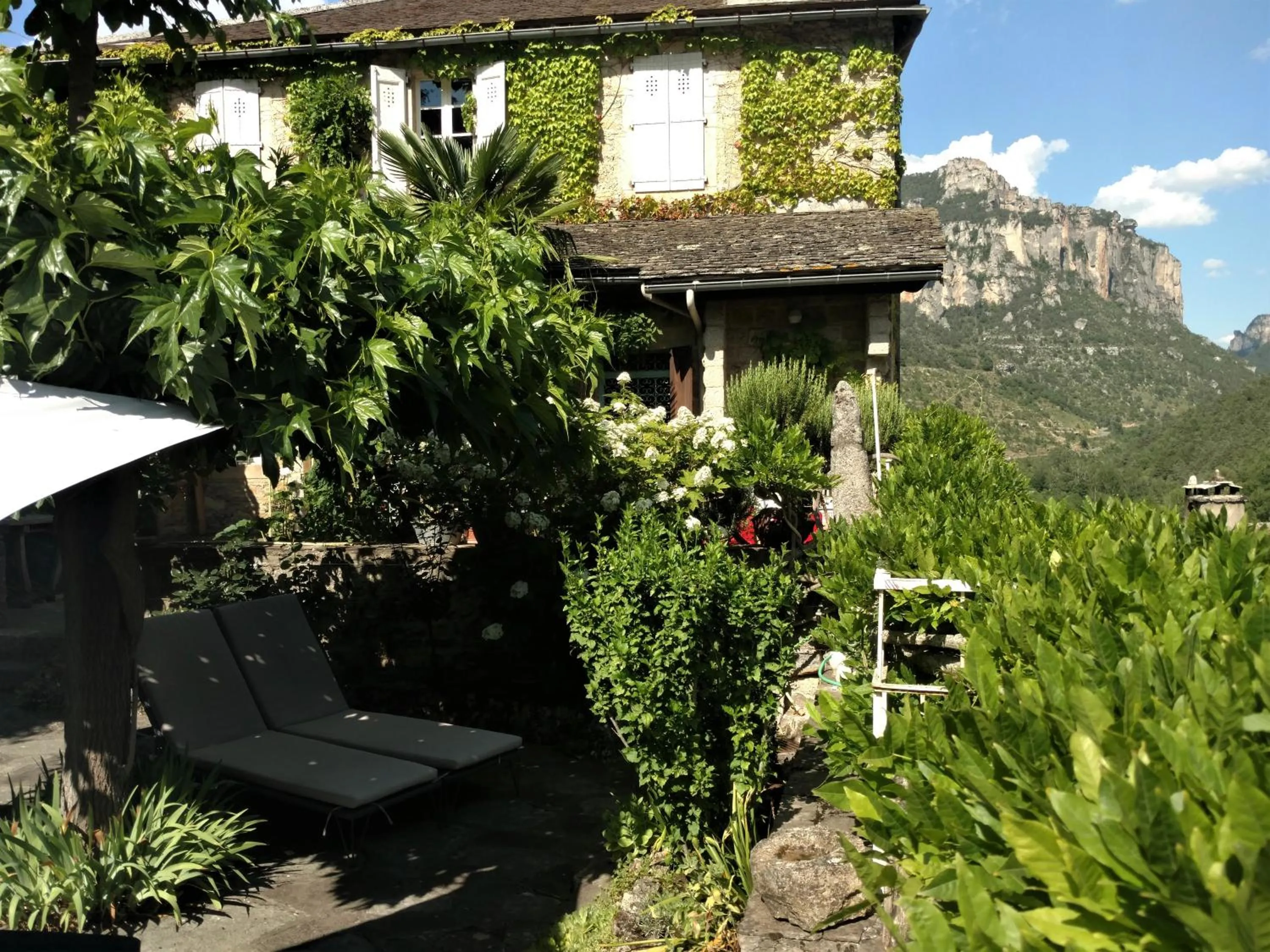 Property building in Ermitage de Peyreleau