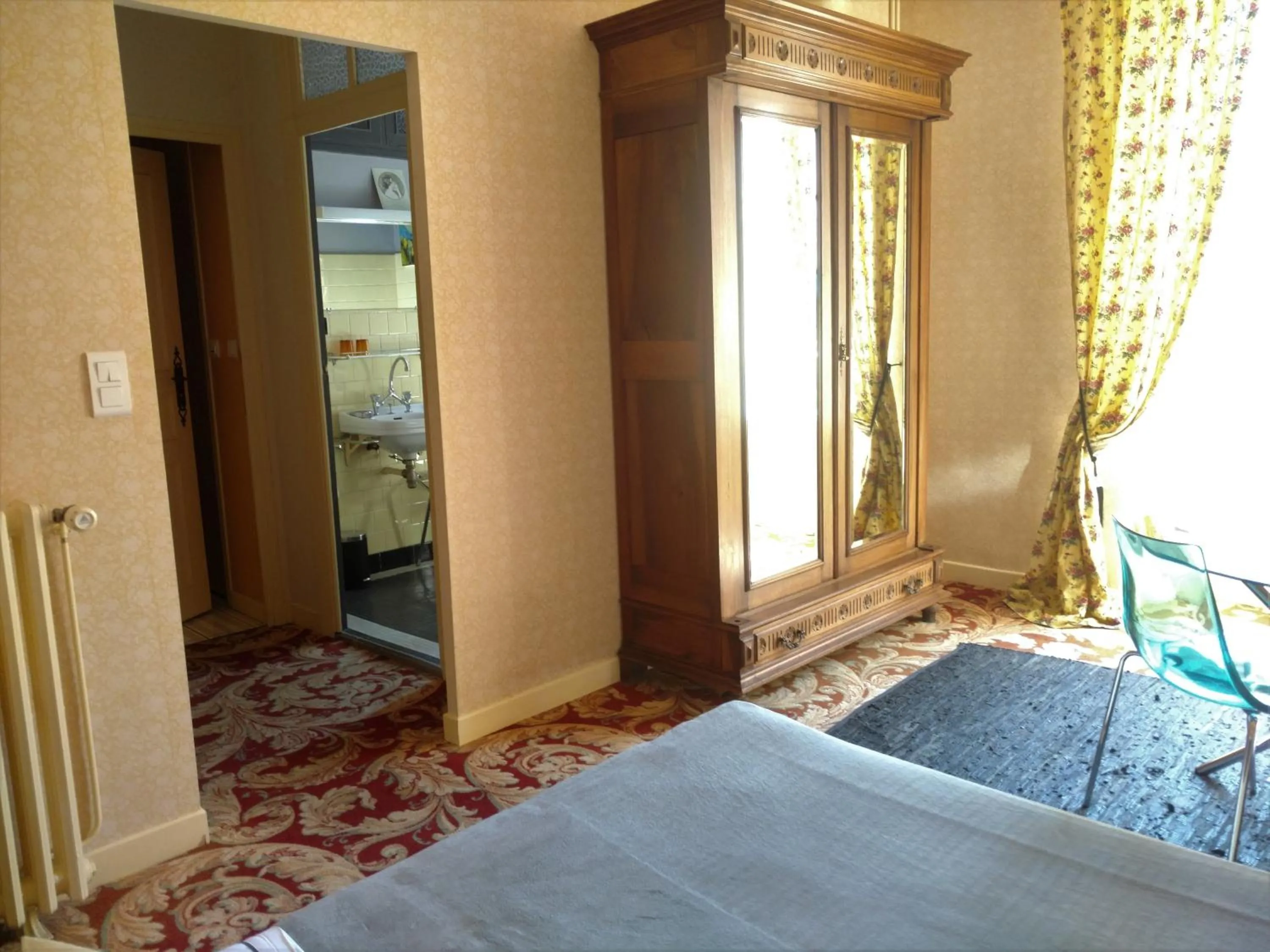 Photo of the whole room, Bed in Ermitage de Peyreleau
