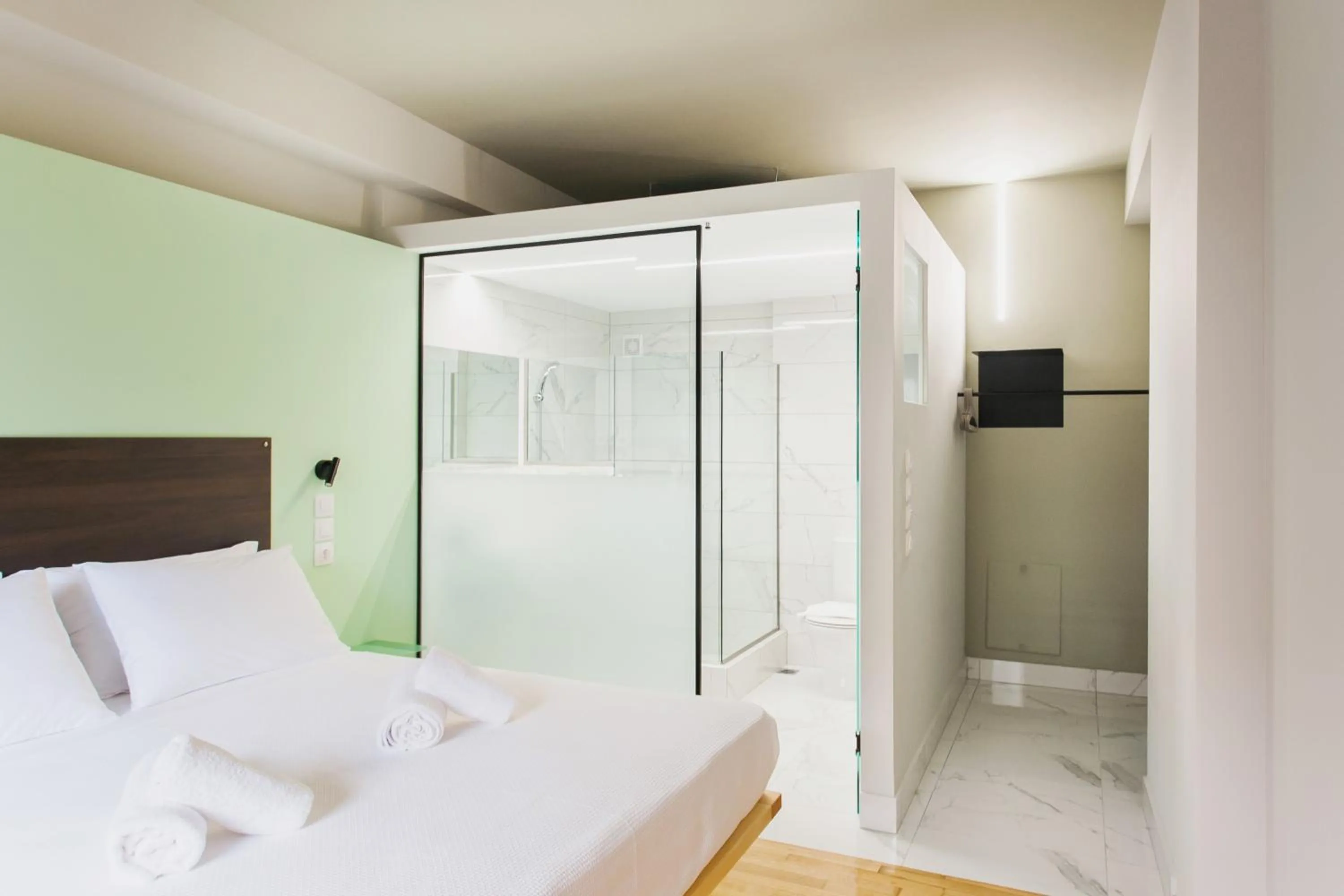 Bed in Greece U Around Athens Thissio Suites