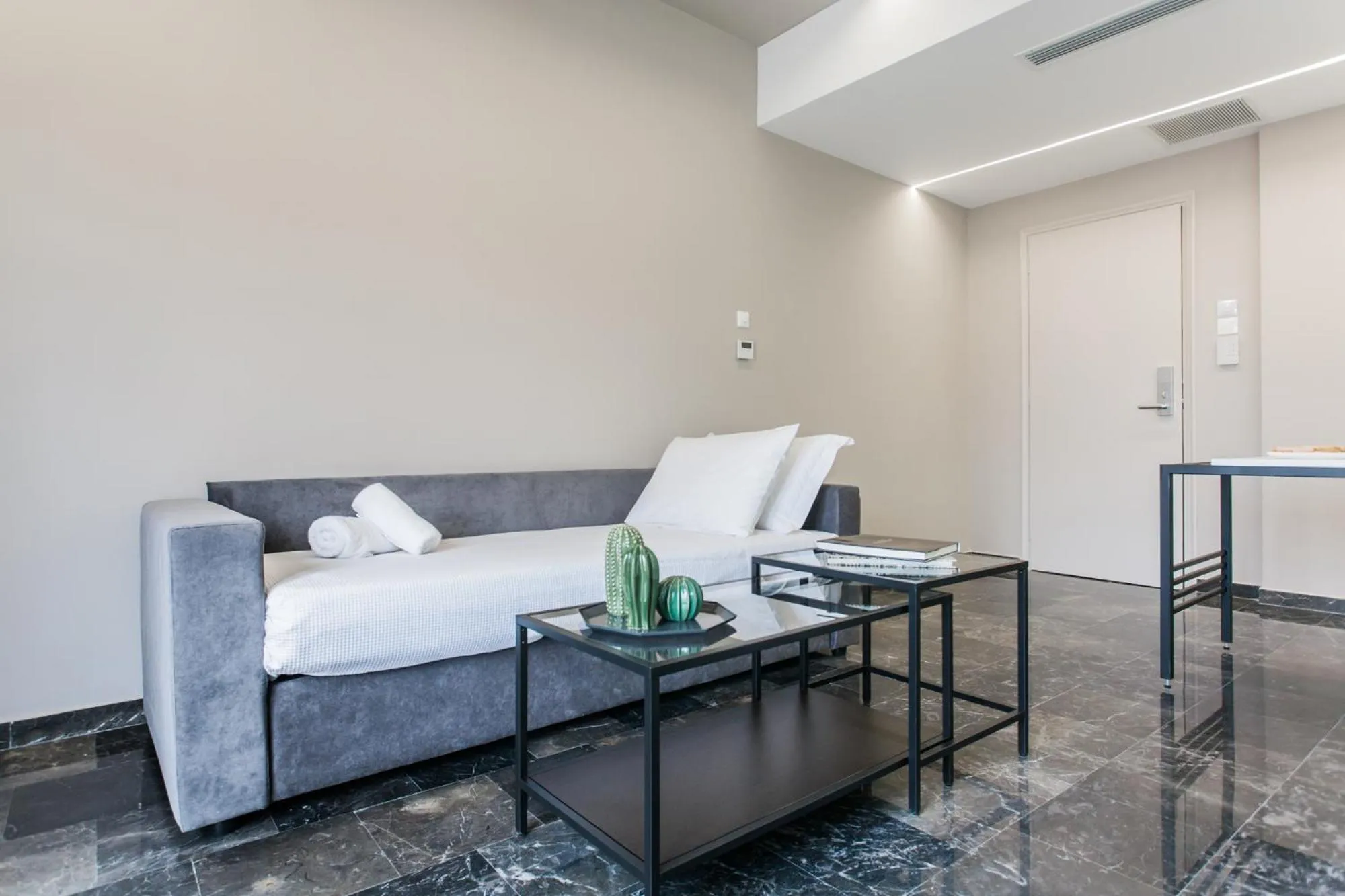 Bed in Greece U Around Athens Thissio Suites