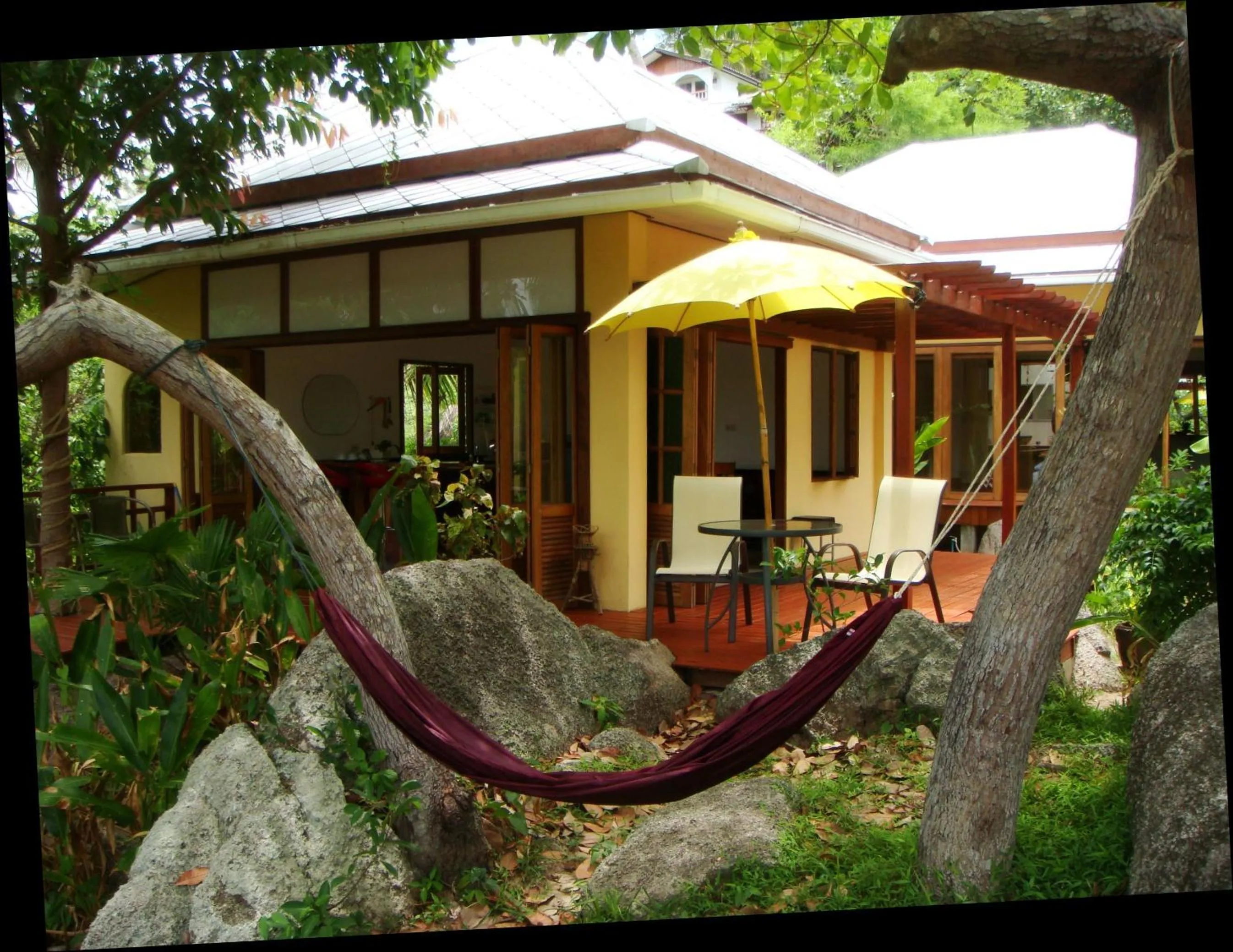 Decorative detail in la Cigale