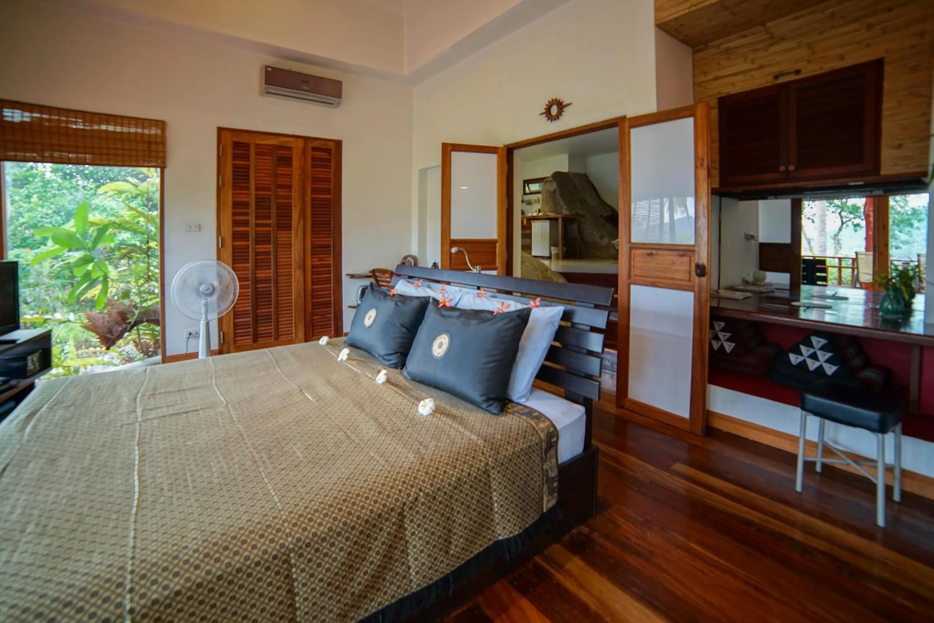 Bedroom, Bed in la Cigale