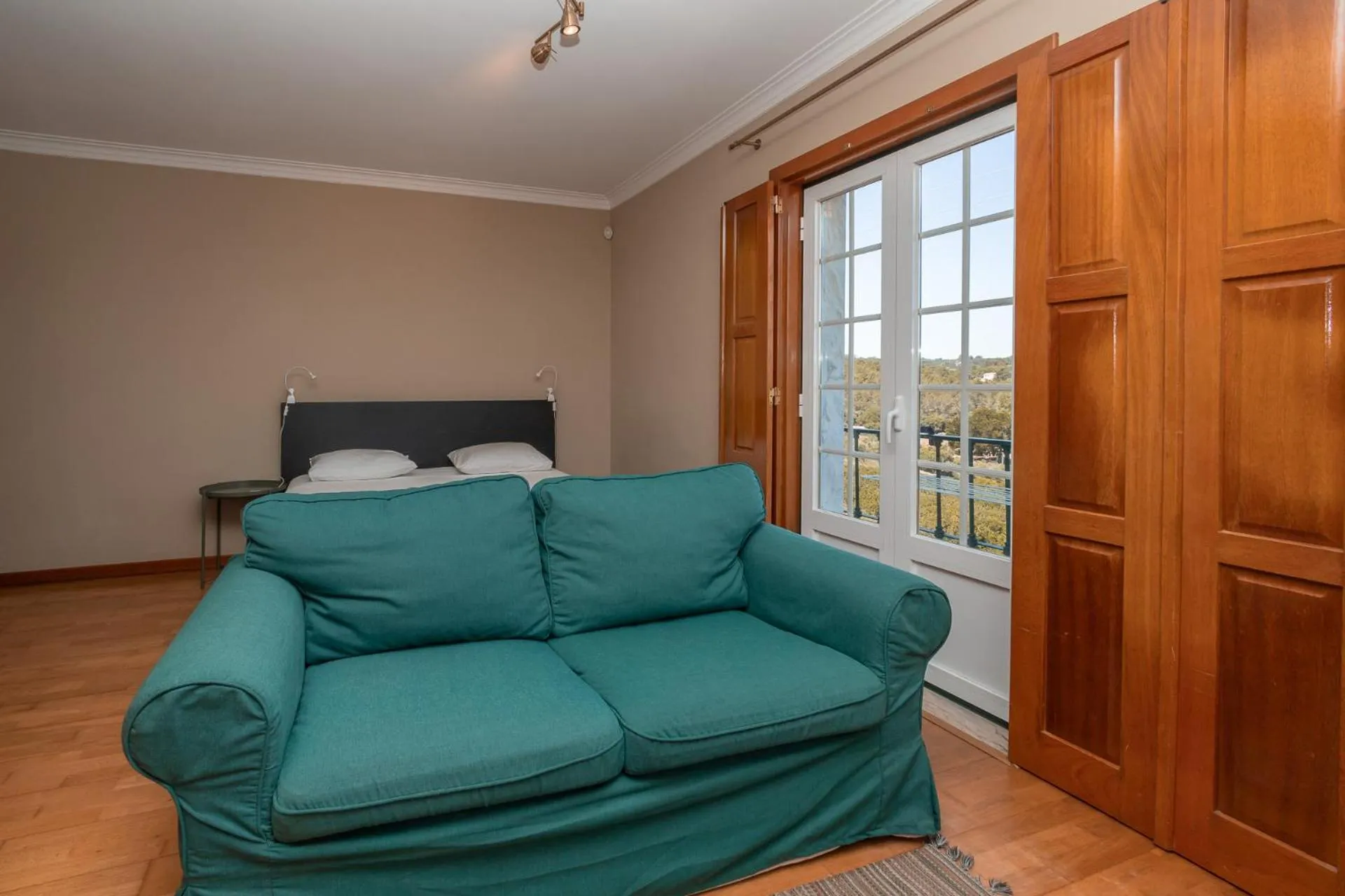 Galo Preto - Sintra Guesthouse