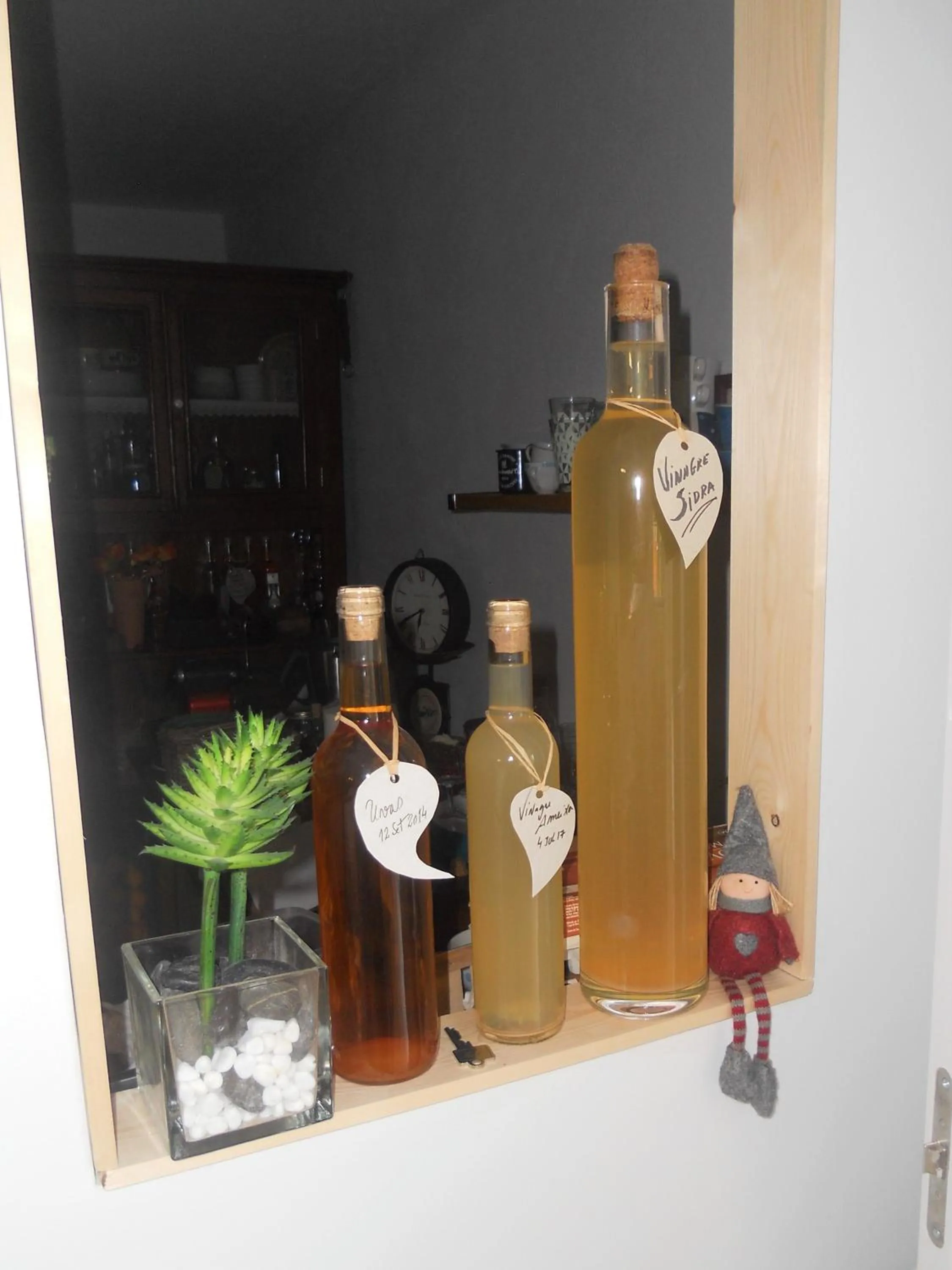 Decorative detail in Galo Preto - Sintra Guesthouse