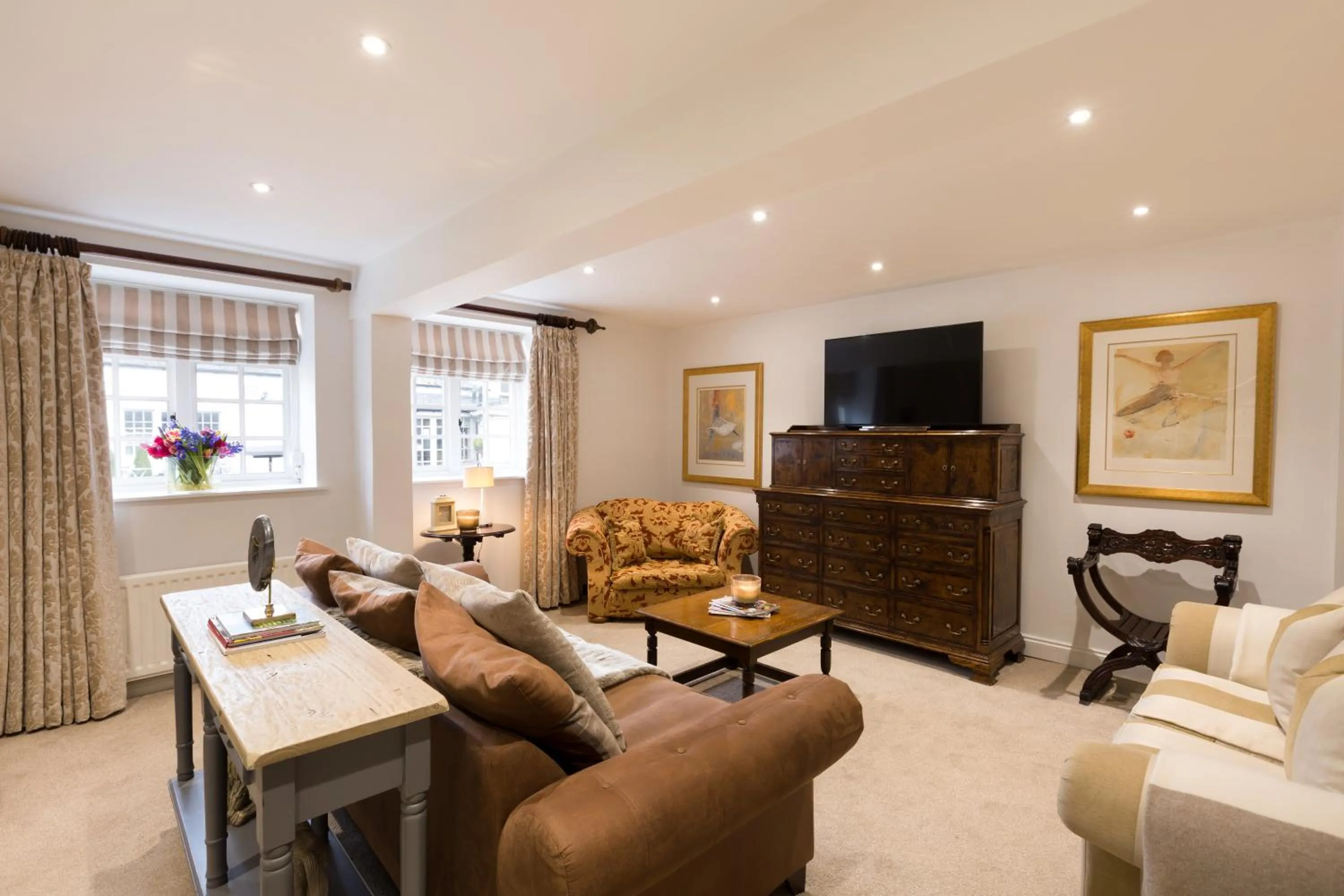 TV and multimedia in Warkworth House Hotel