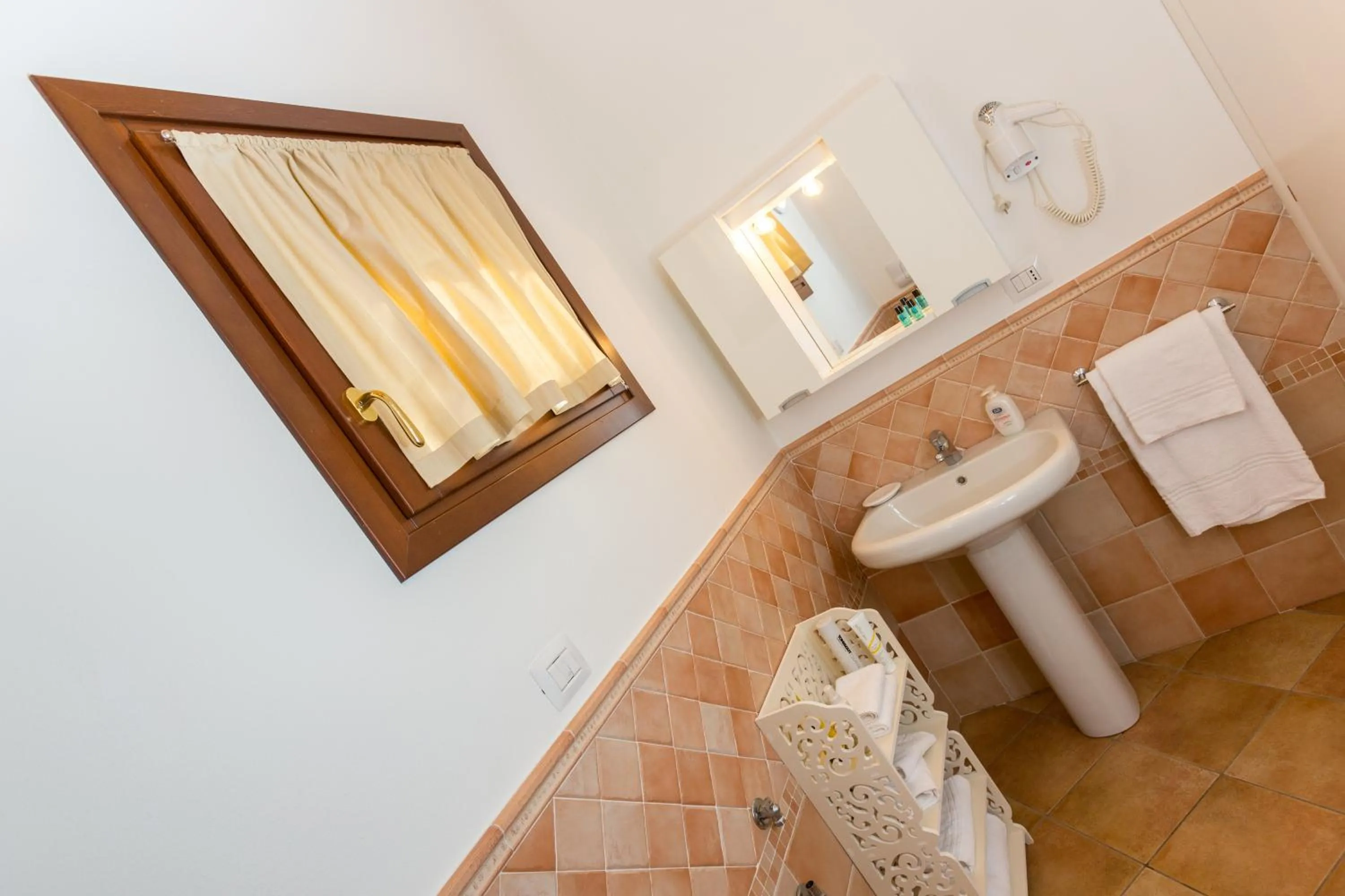 Bathroom in Residence Rta La Rosa delle Dolomiti