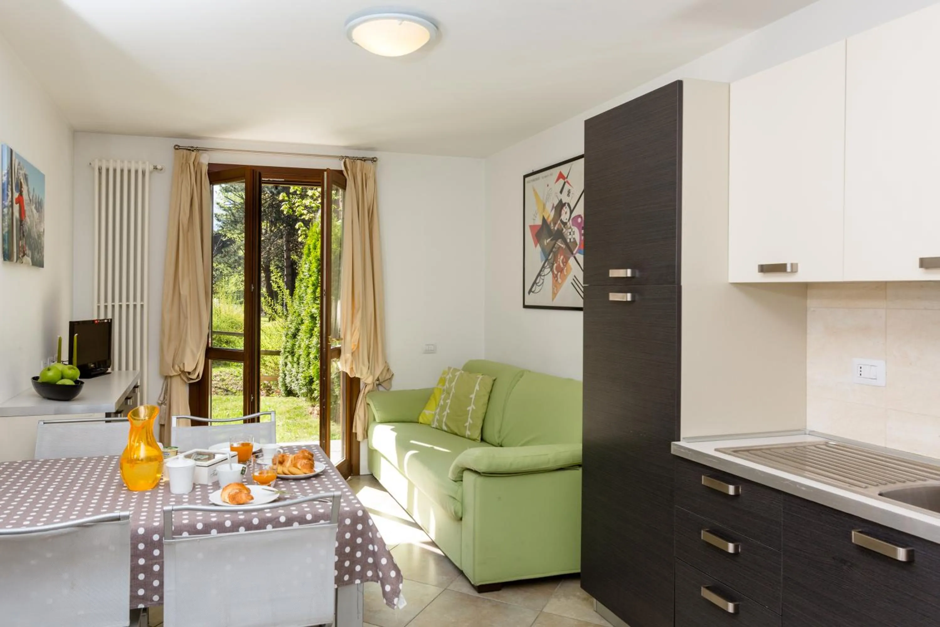 Dining area in Residence Rta La Rosa delle Dolomiti