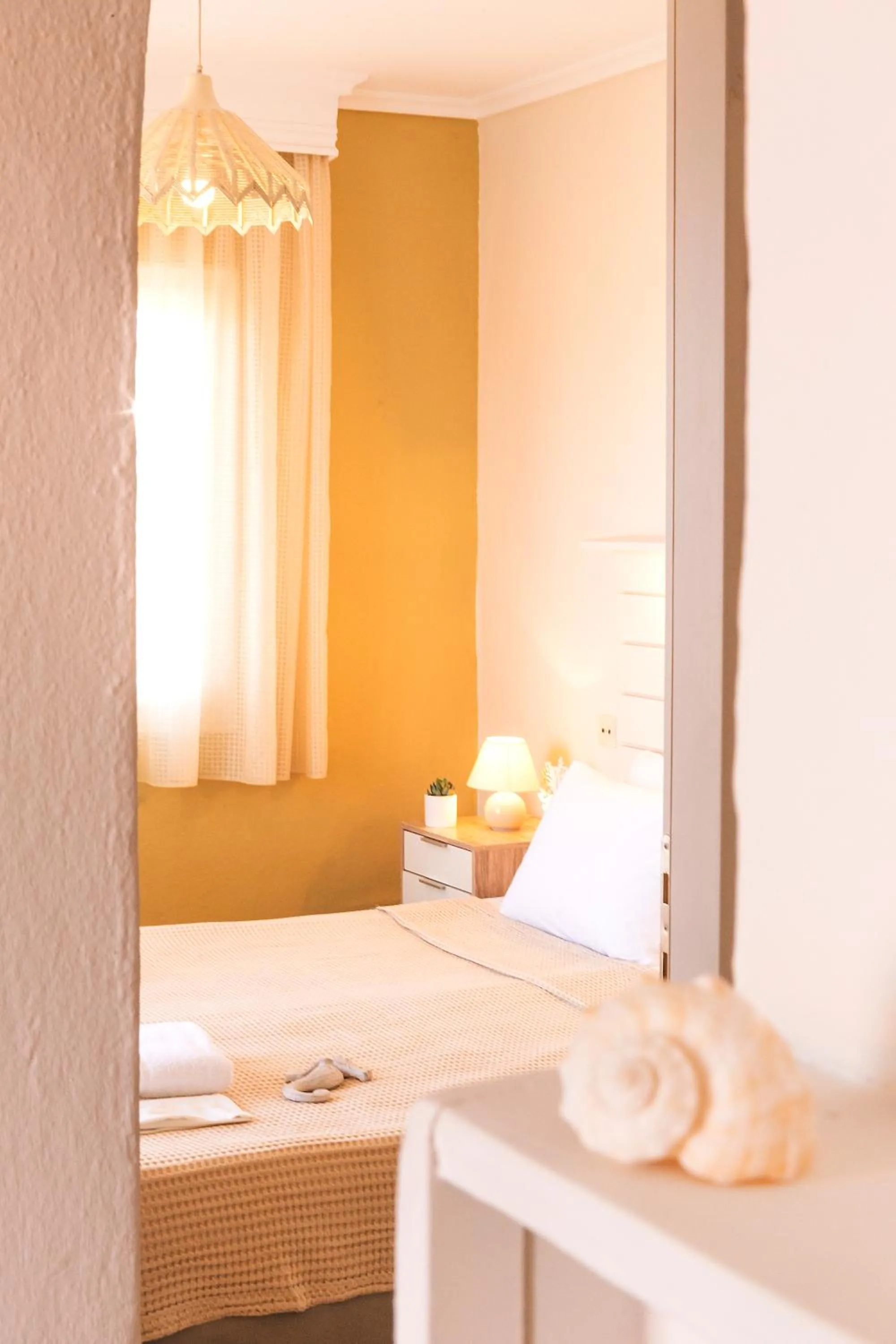 Bed in Anatoli Apartments Polichrono