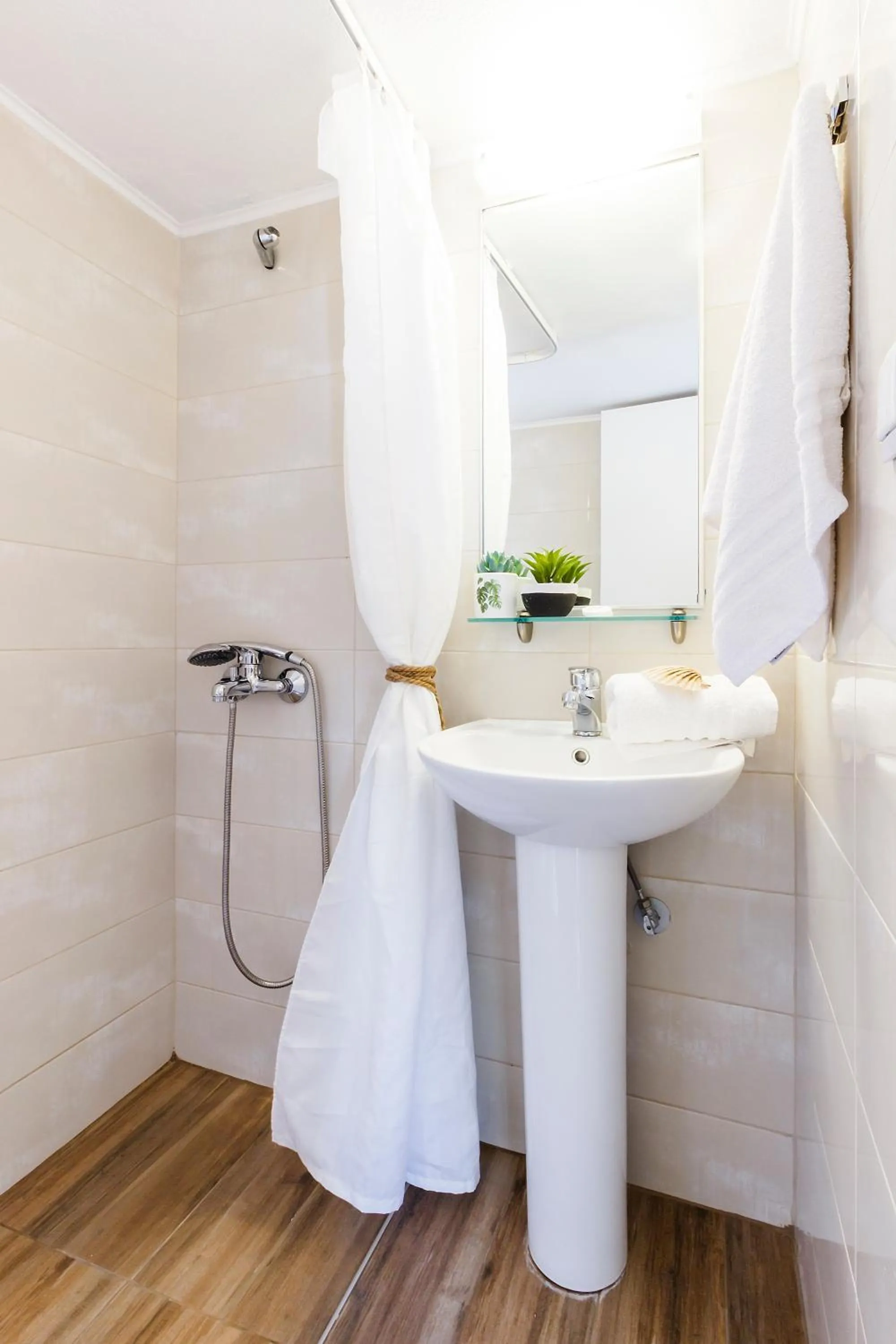 Anatoli Apartments Polichrono