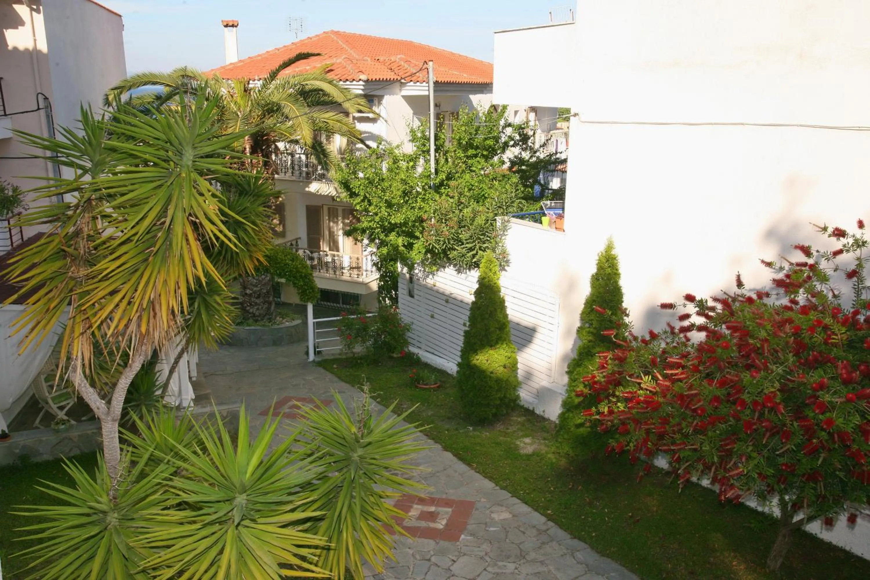 Garden in Anatoli Apartments Polichrono