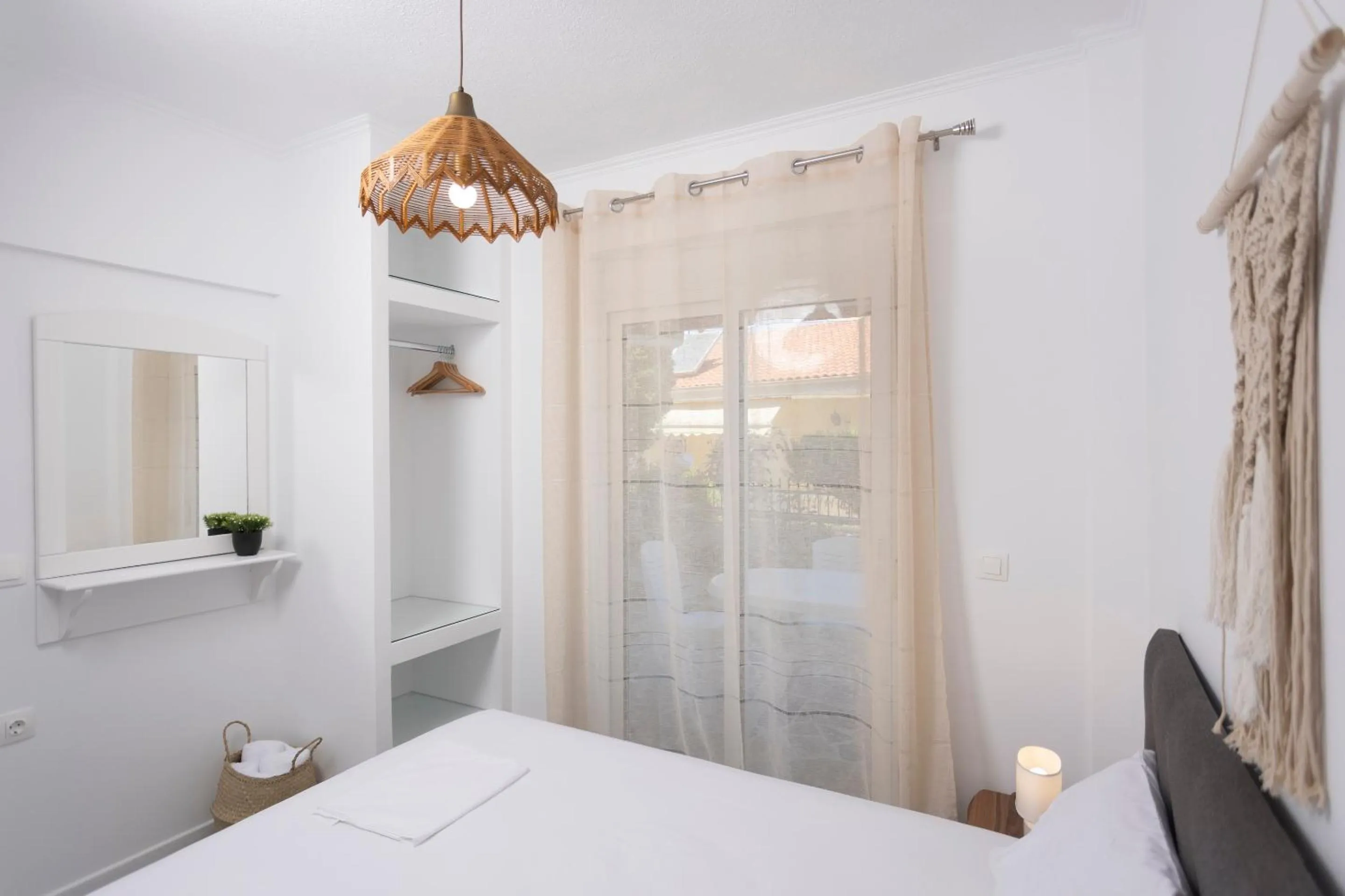 Bed in Anatoli Apartments Polichrono