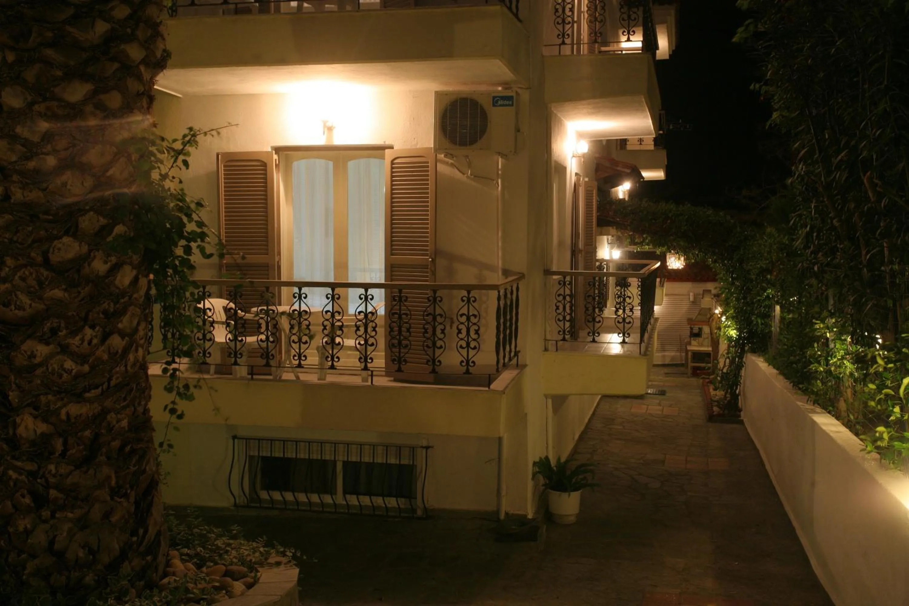 Facade/entrance in Anatoli Apartments Polichrono