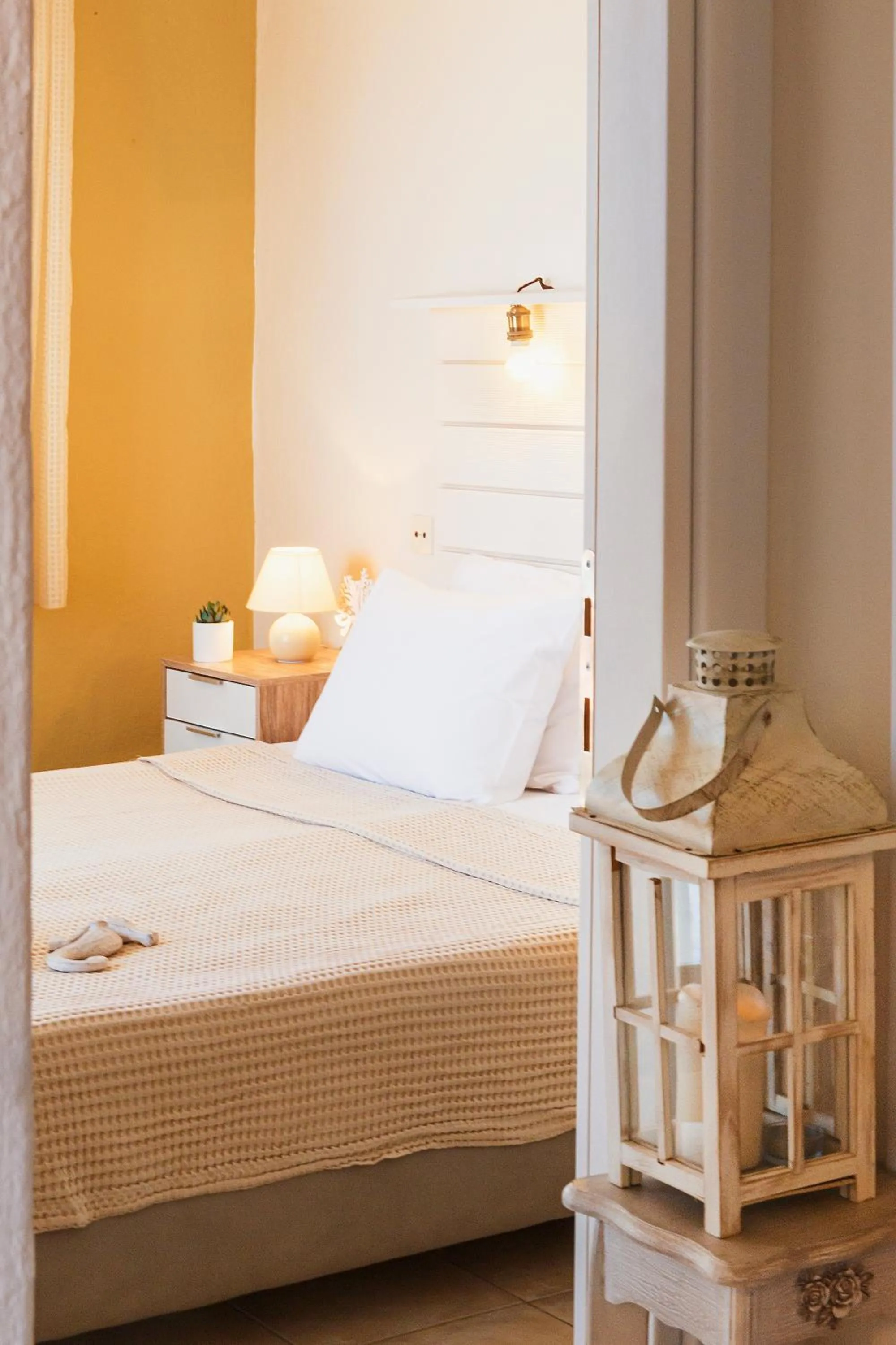 Bed in Anatoli Apartments Polichrono