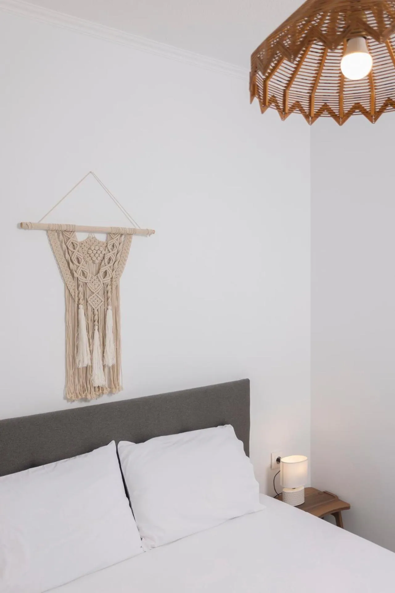 Bed in Anatoli Apartments Polichrono