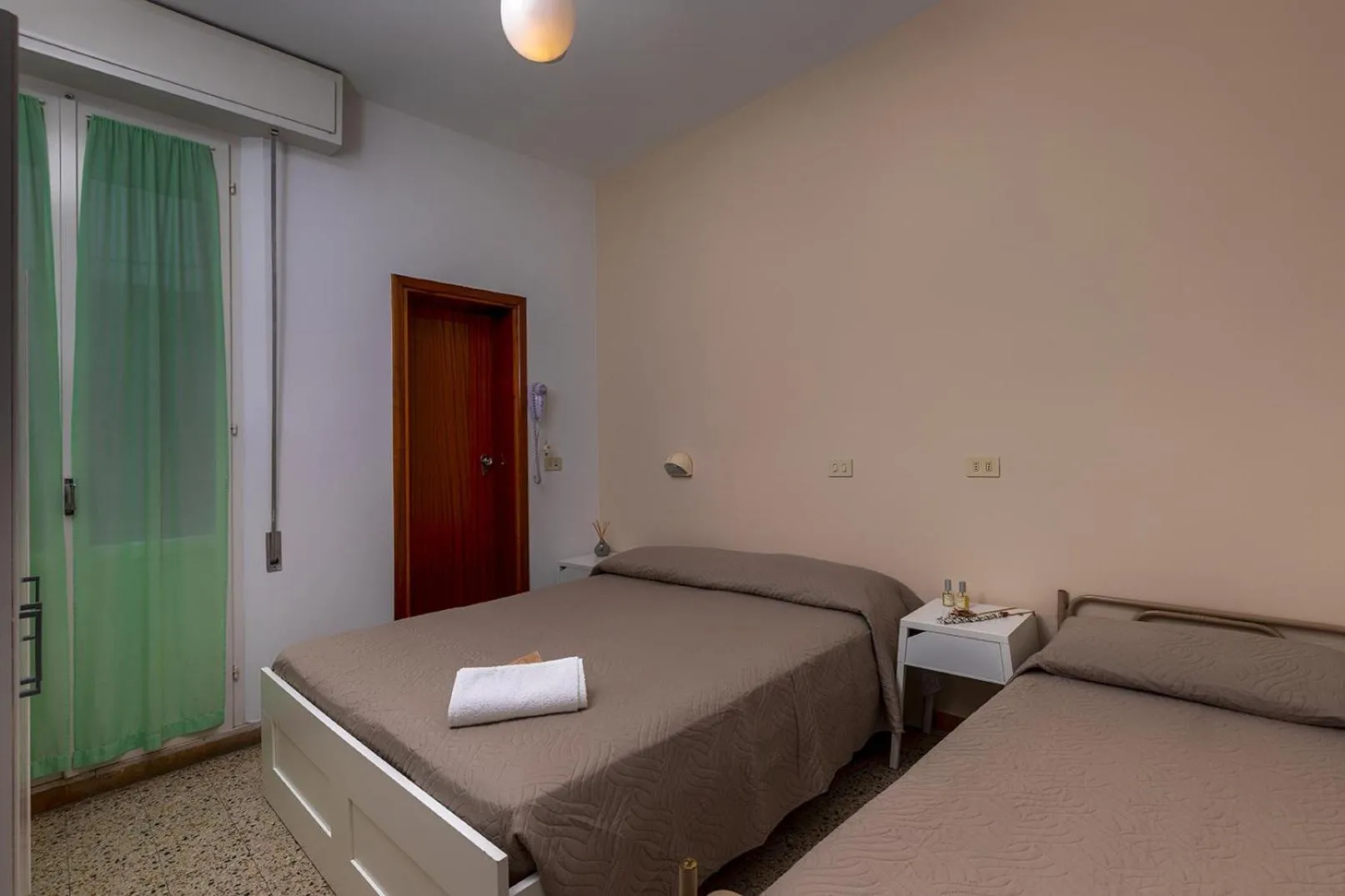 Bedroom, Bed in Albergo Gloria
