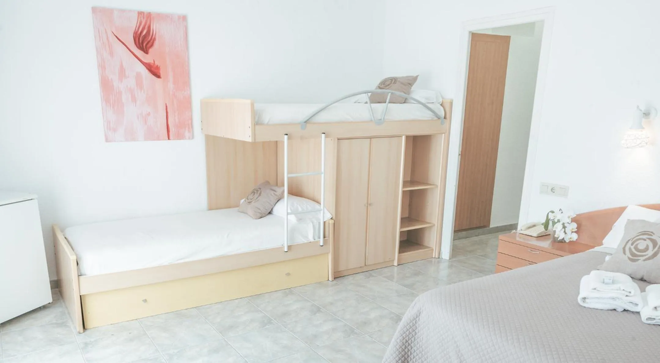 Bed in Hotel Duc de Vendôme