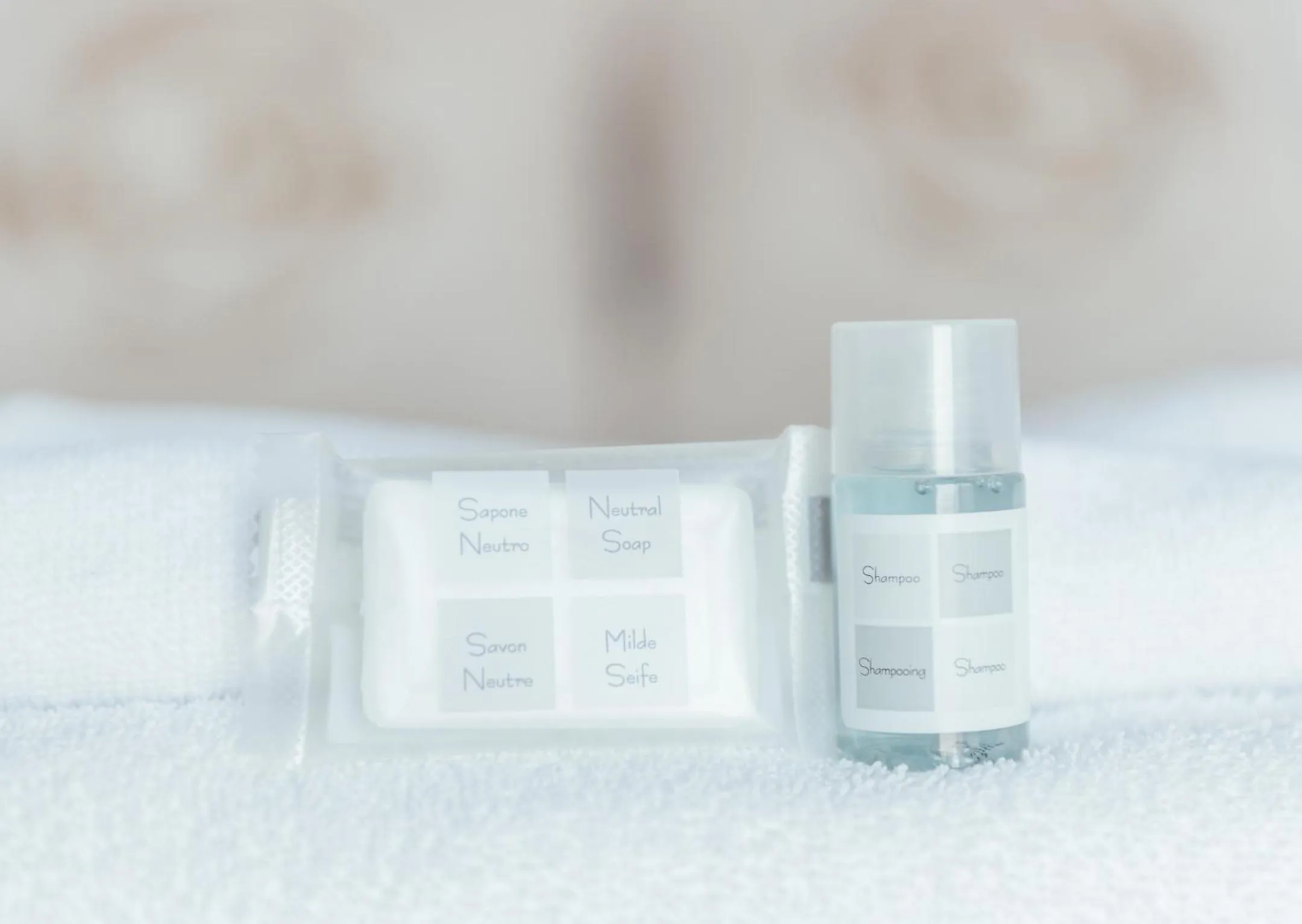 Toilet, Bed in Hotel Duc de Vendôme