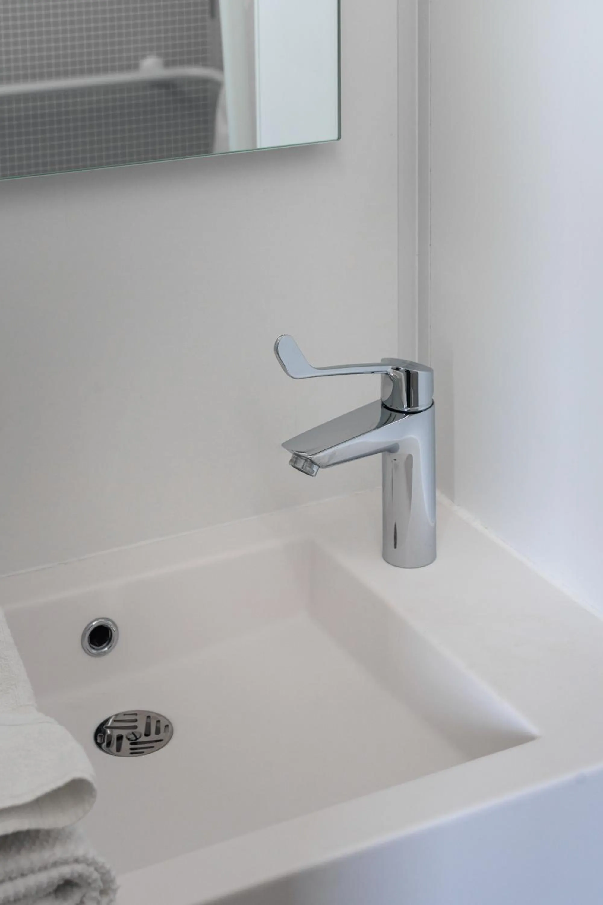 Bathroom in ibis budget Rennes Route de Saint Malo