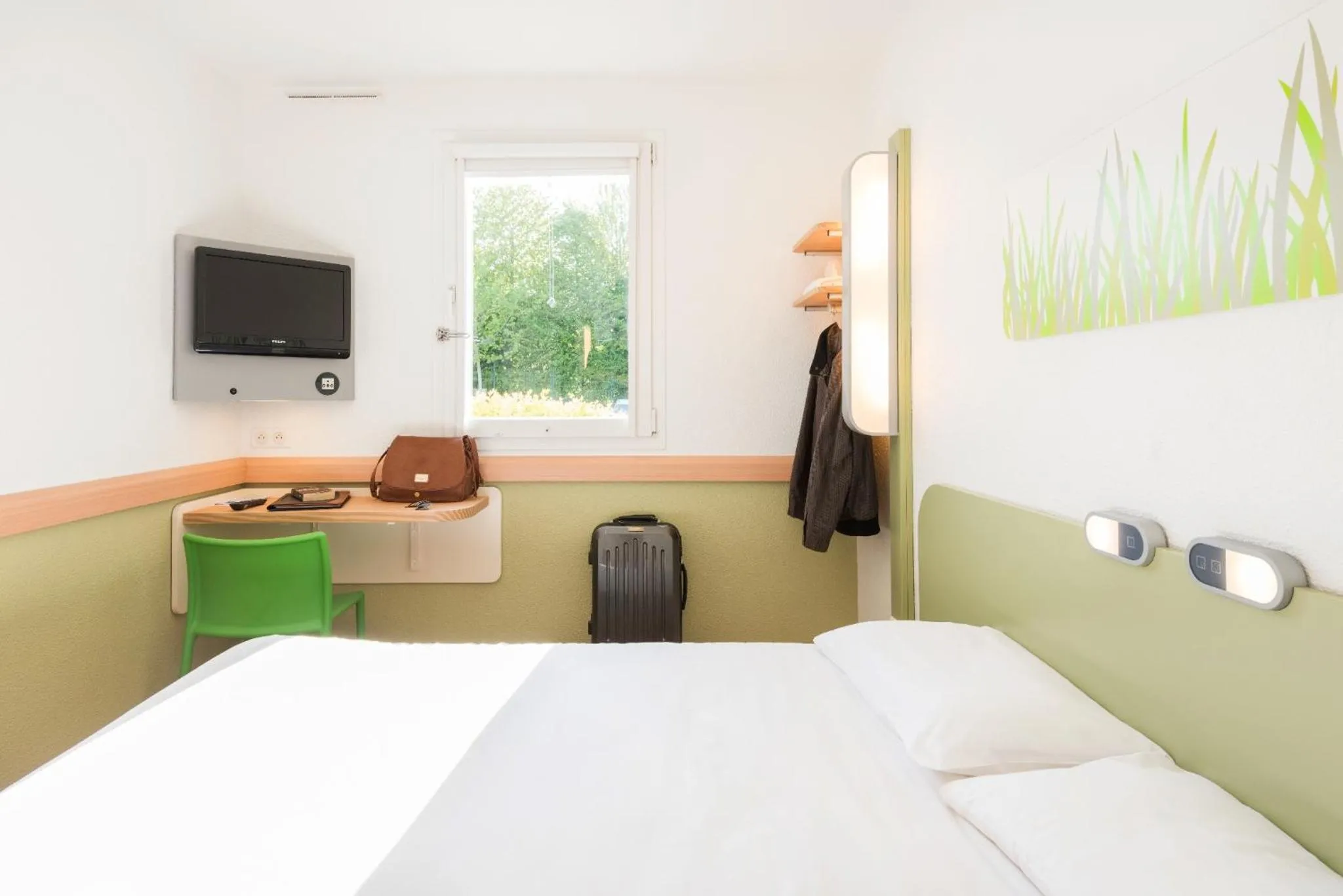 Bed in ibis budget Rennes Route de Saint Malo