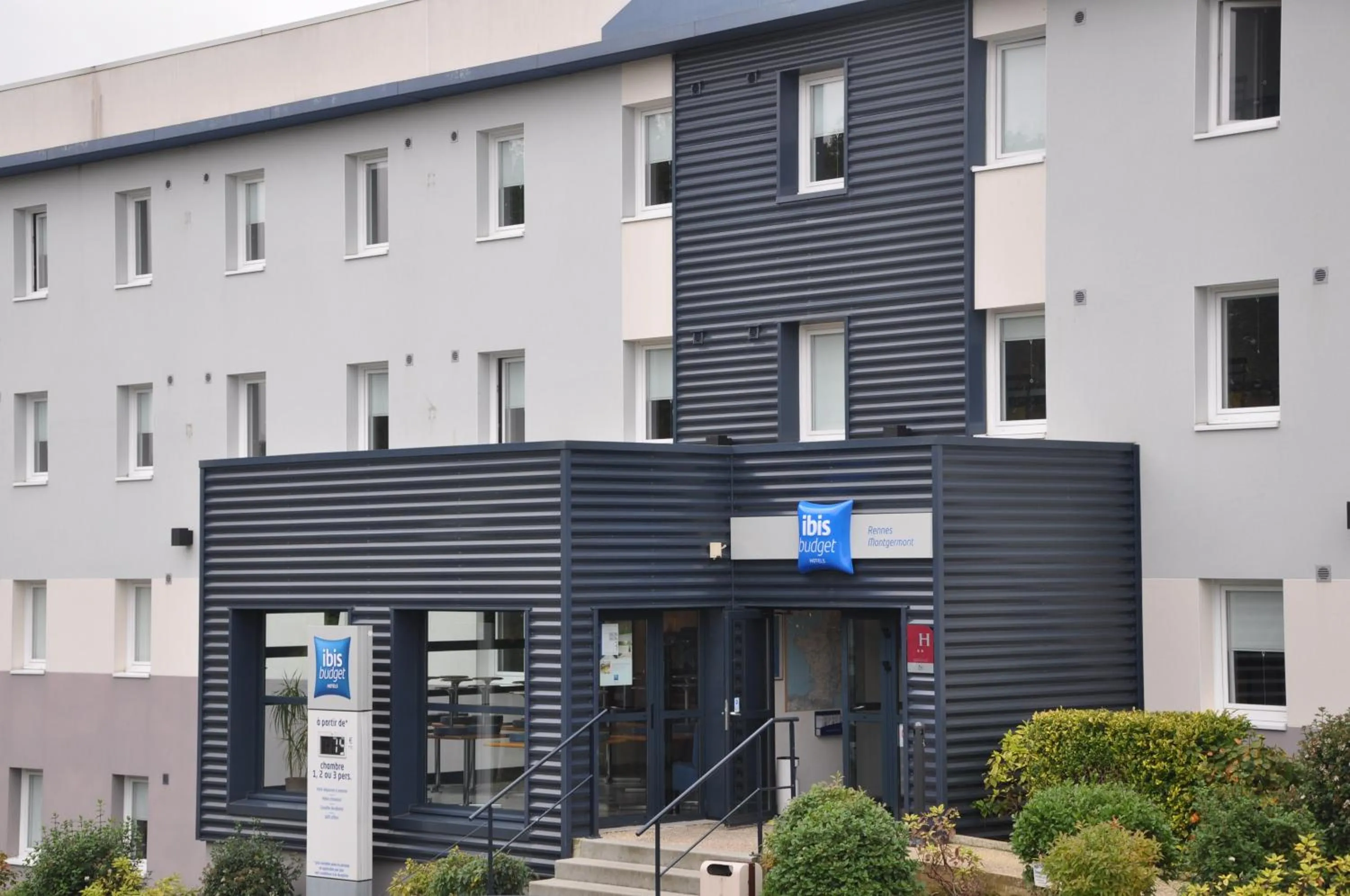 Property building in ibis budget Rennes Route de Saint Malo