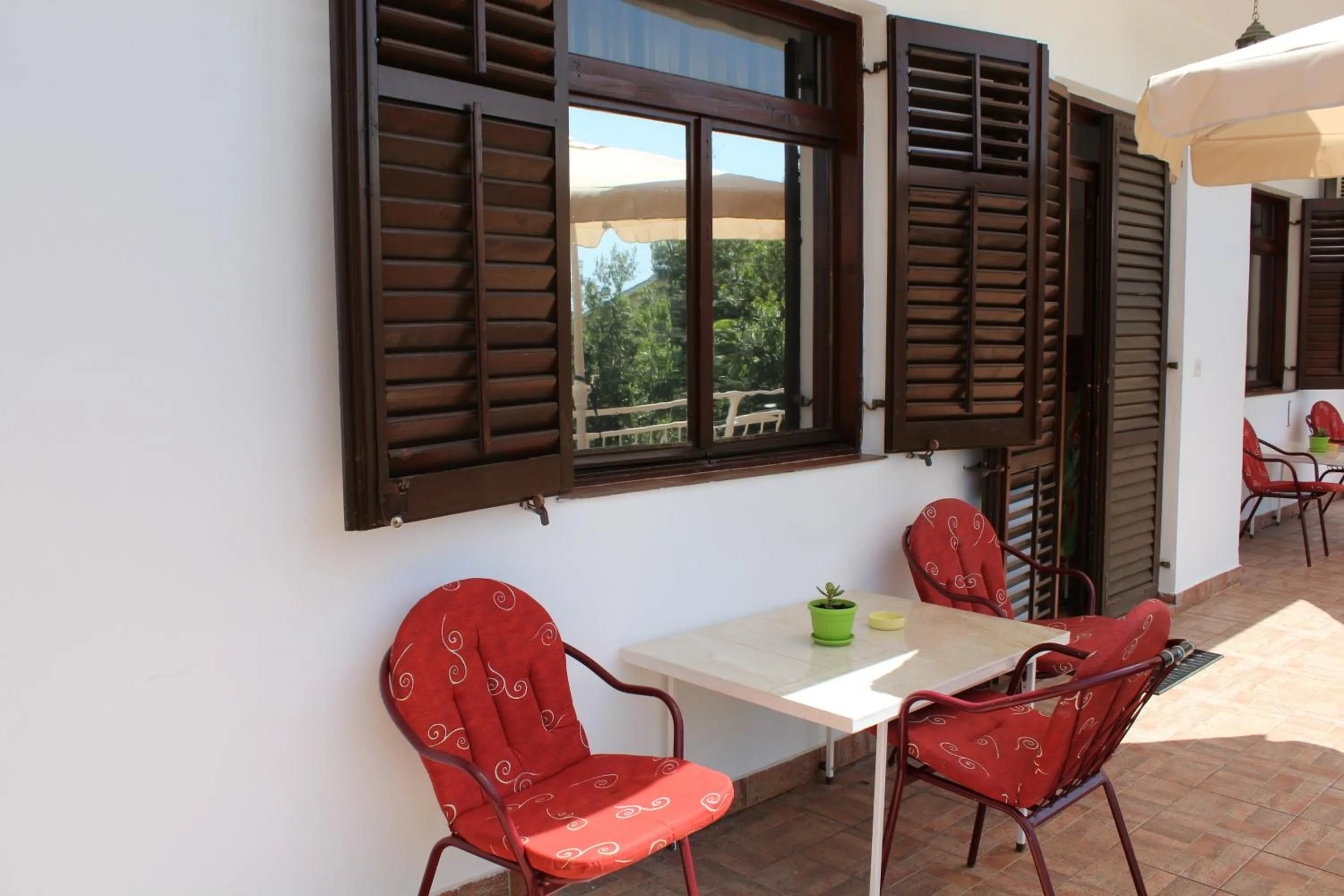 Spring in Guest House Tomanovic