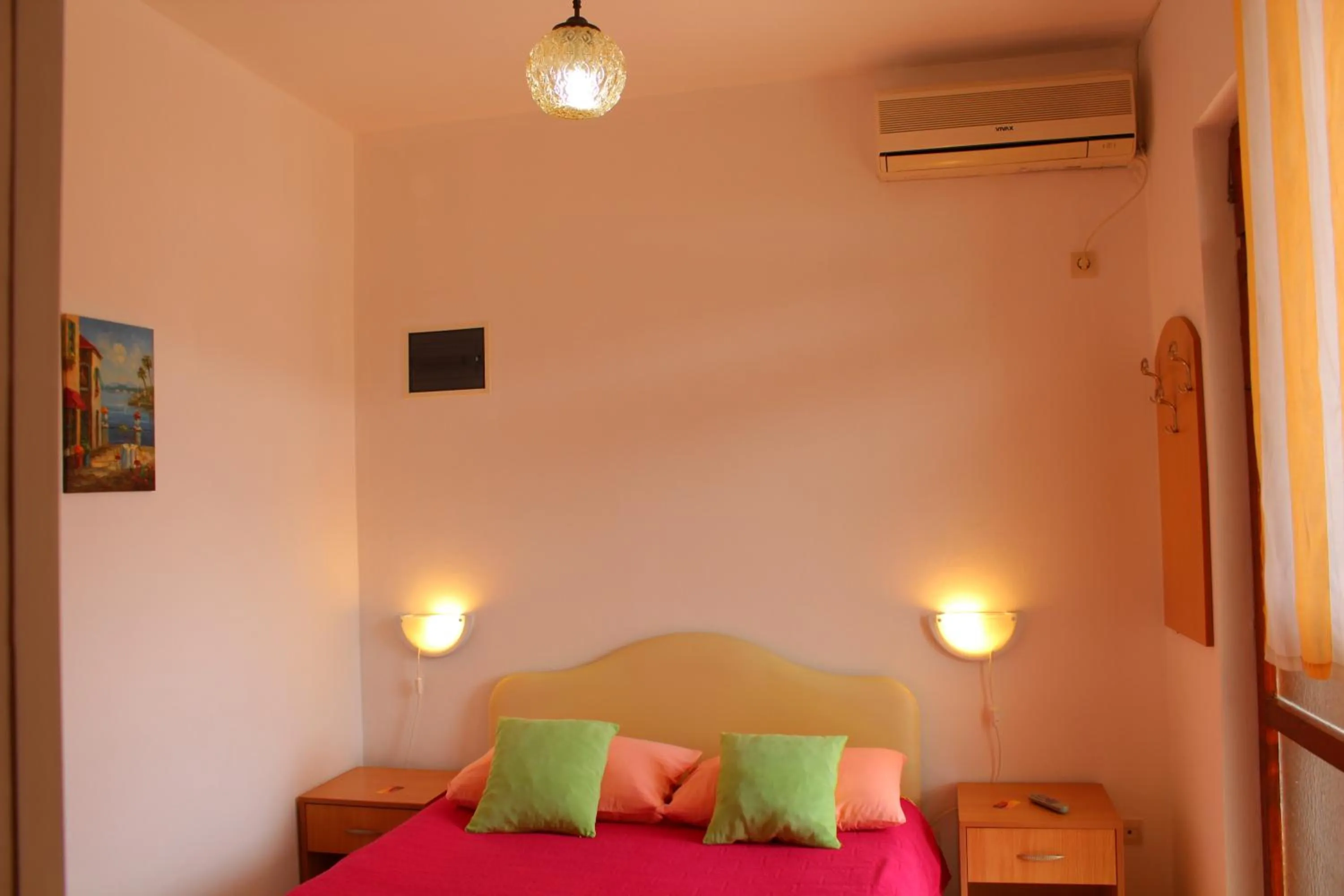 Spring, Bed in Guest House Tomanovic