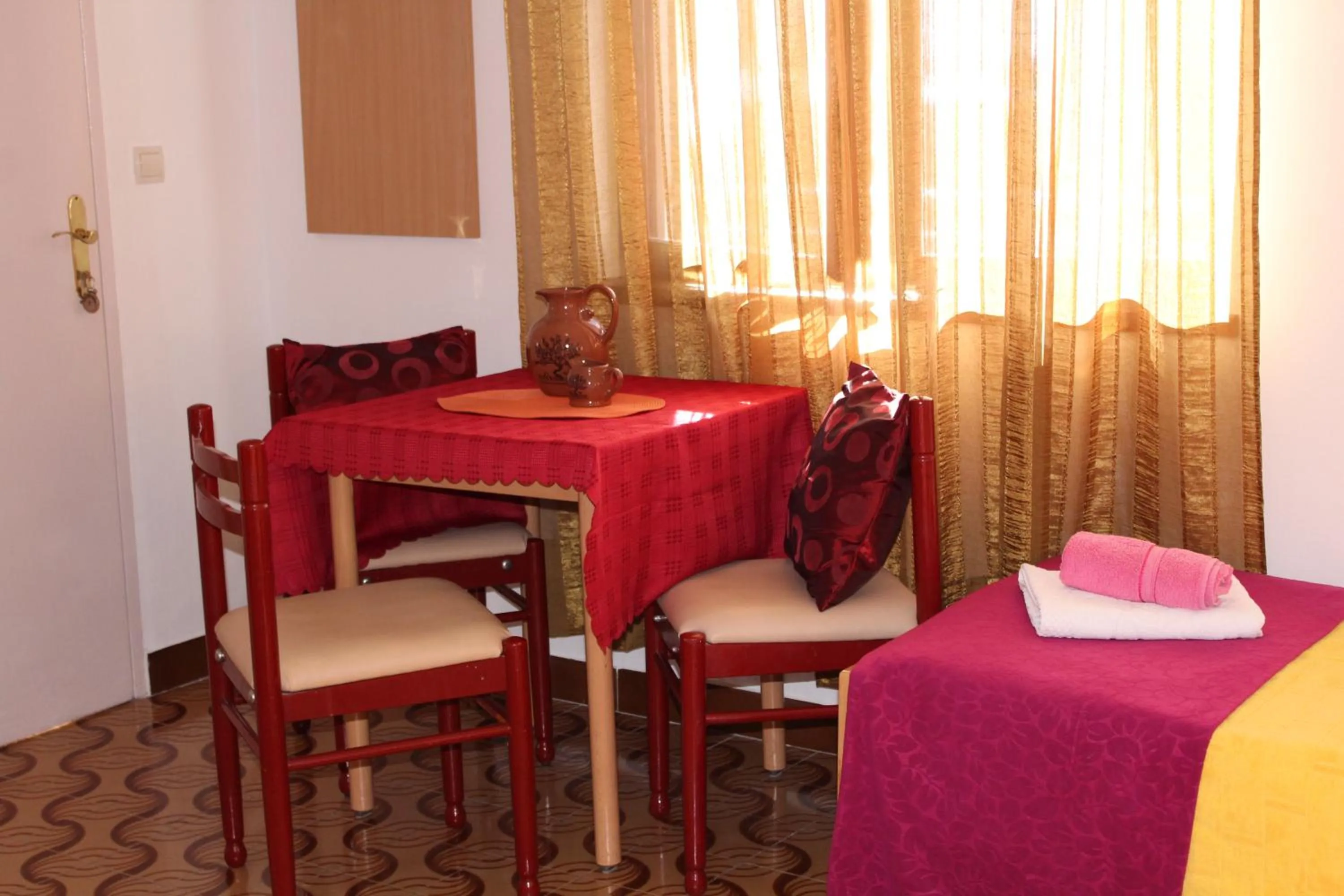 Other, Bed in Guest House Tomanovic