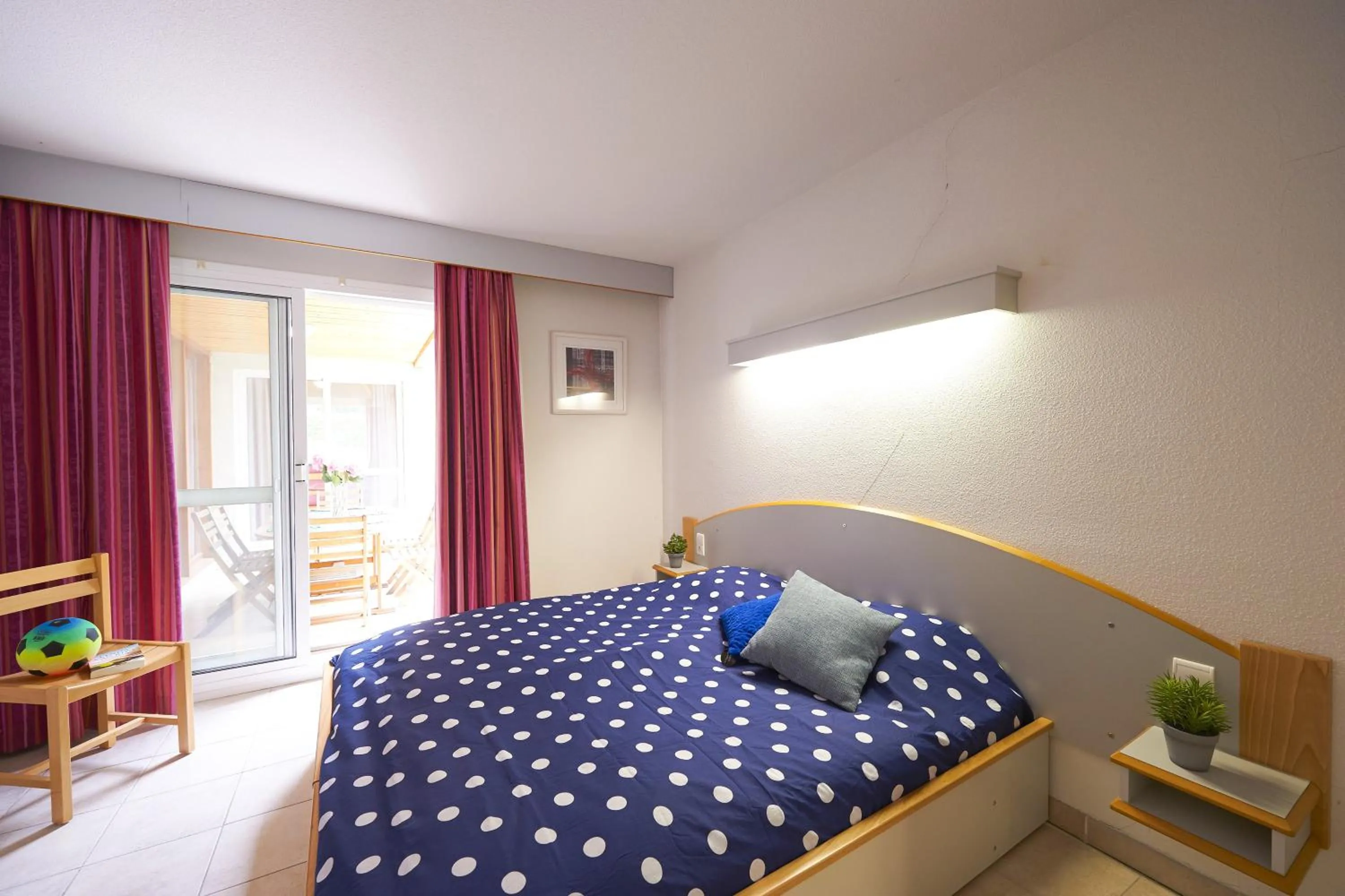 Bedroom, Bed in FranceComfort - L'Espinet
