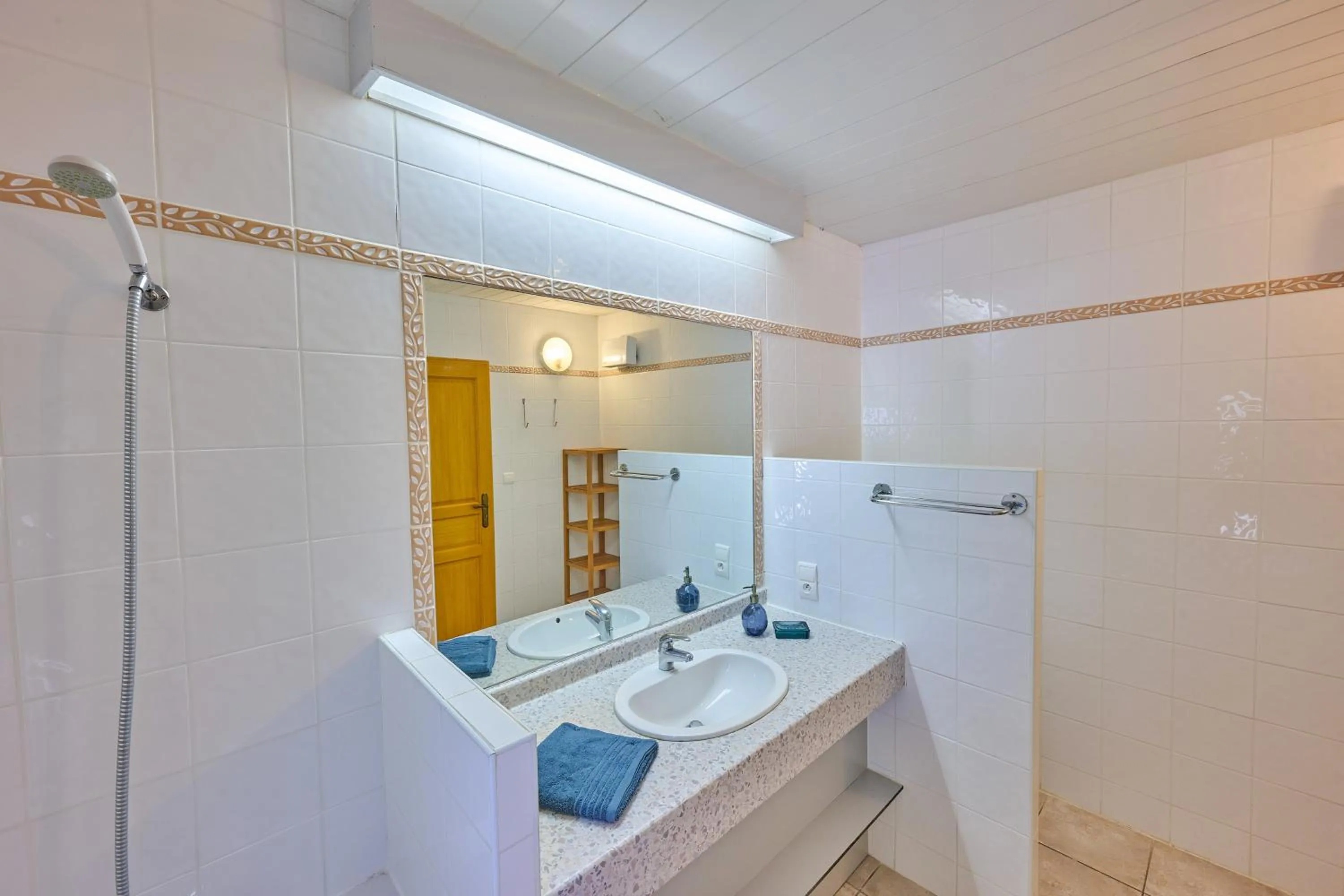 Shower in FranceComfort - L'Espinet