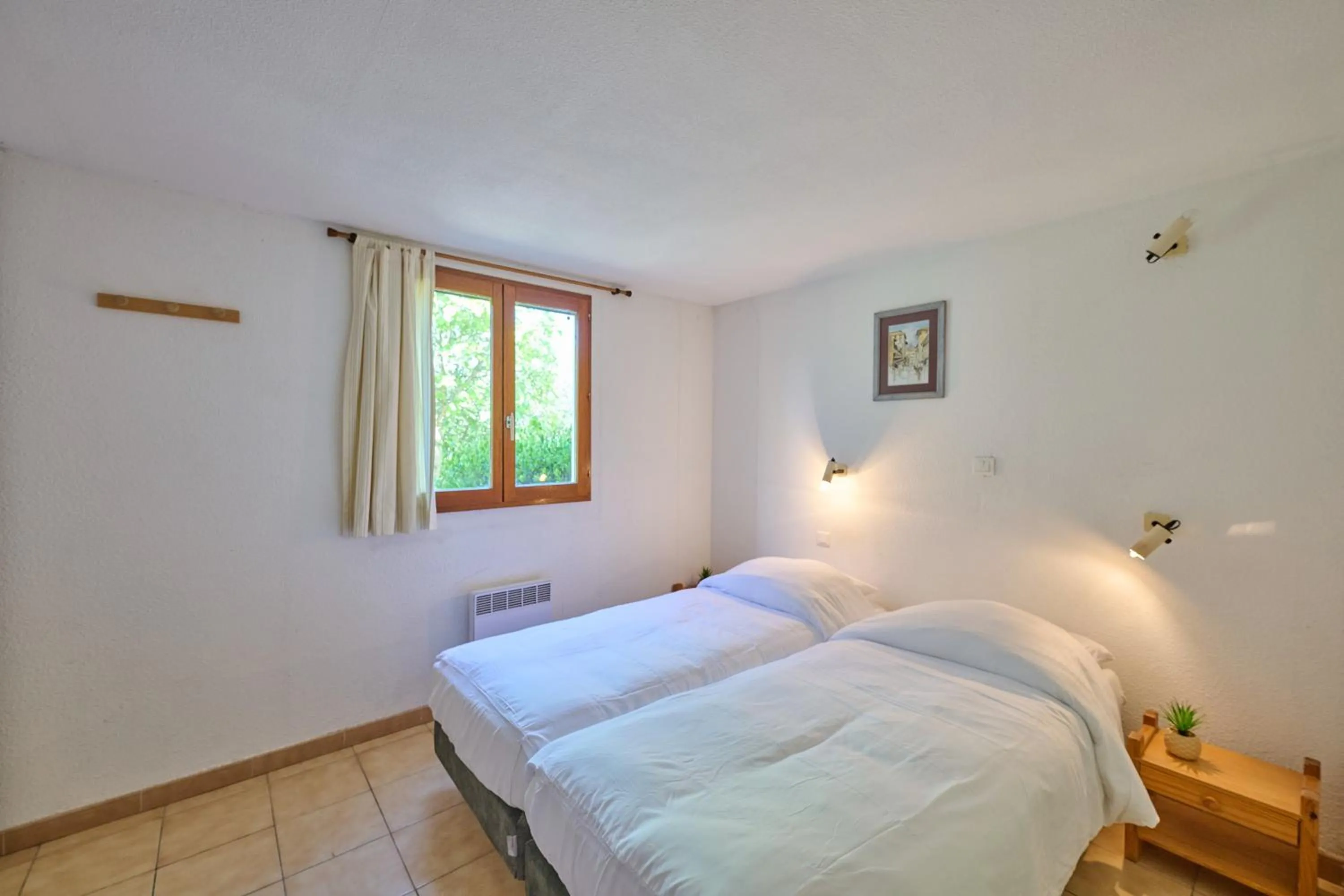 Bedroom, Bed in FranceComfort - L'Espinet