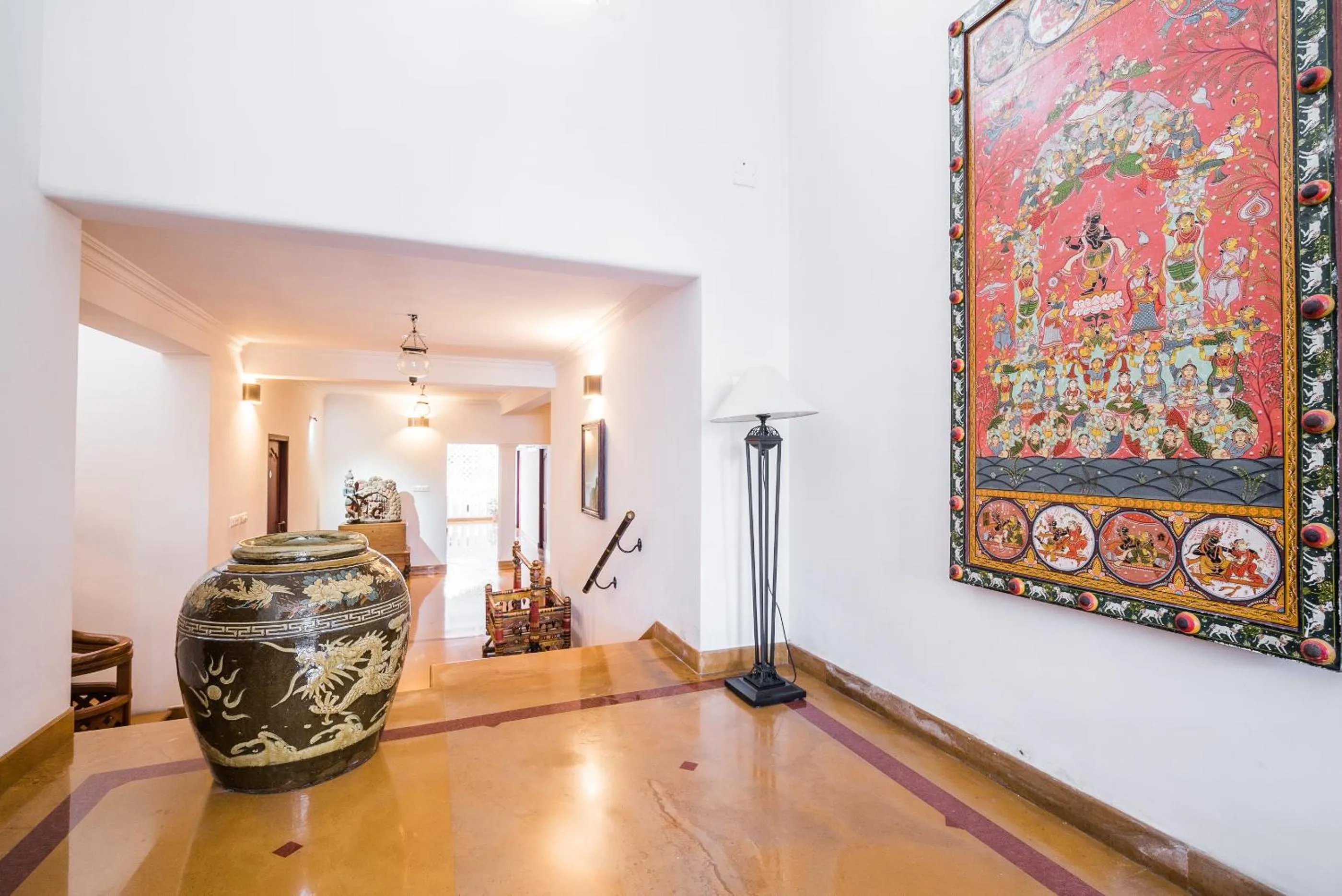 Decorative detail in Tissa's Inn