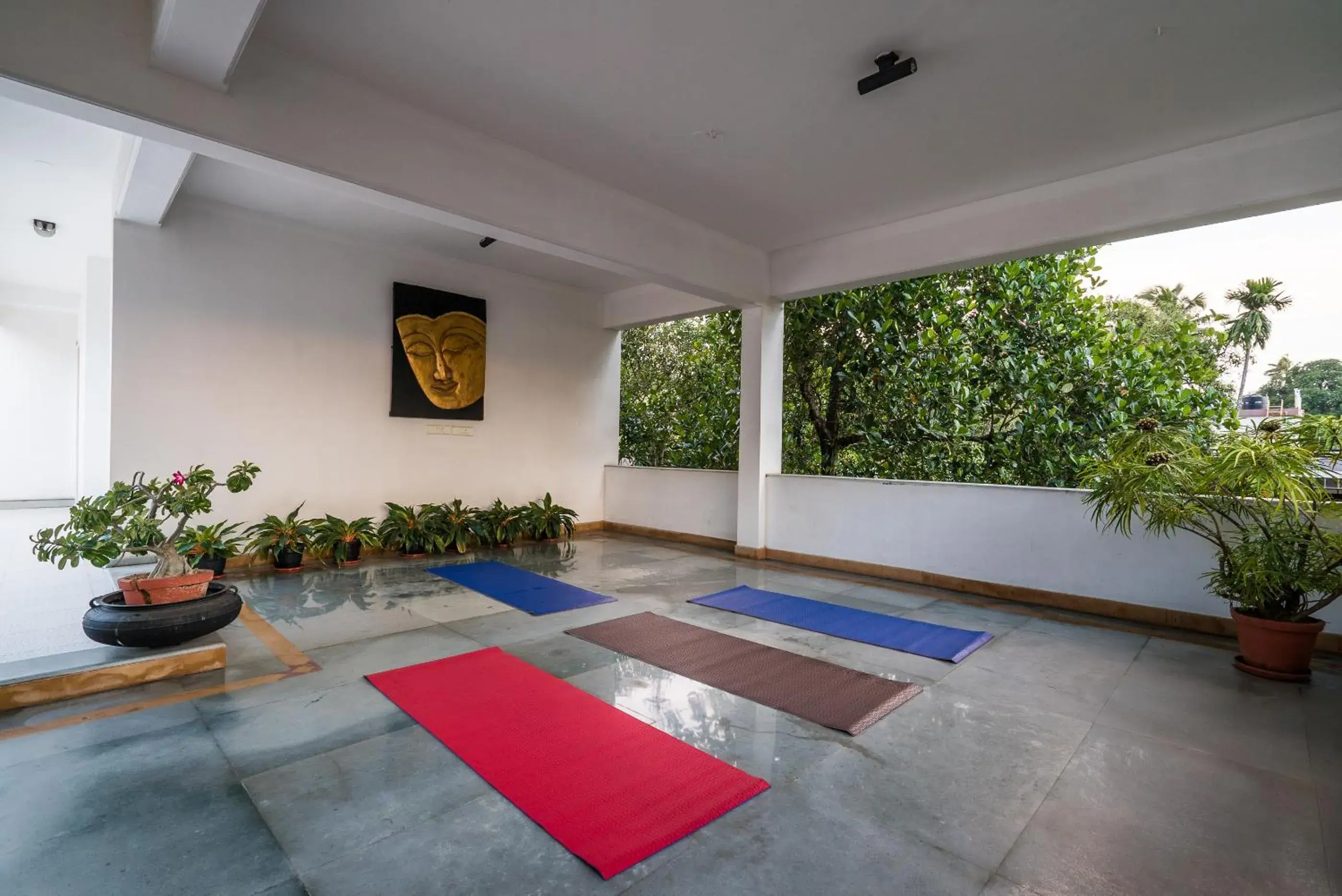 Day in Tissa's Inn Day in Tissa's Inn