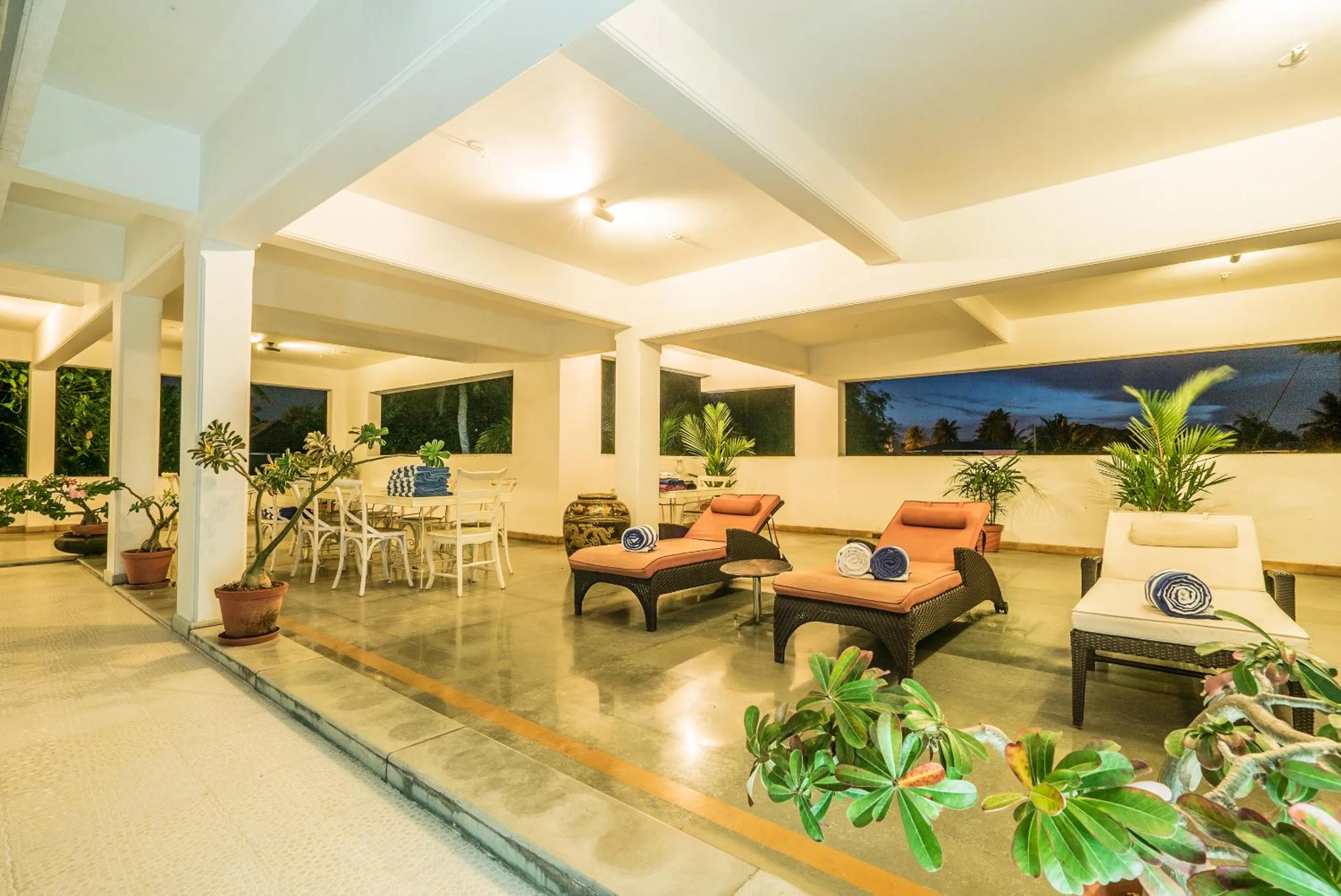 Patio in Tissa's Inn