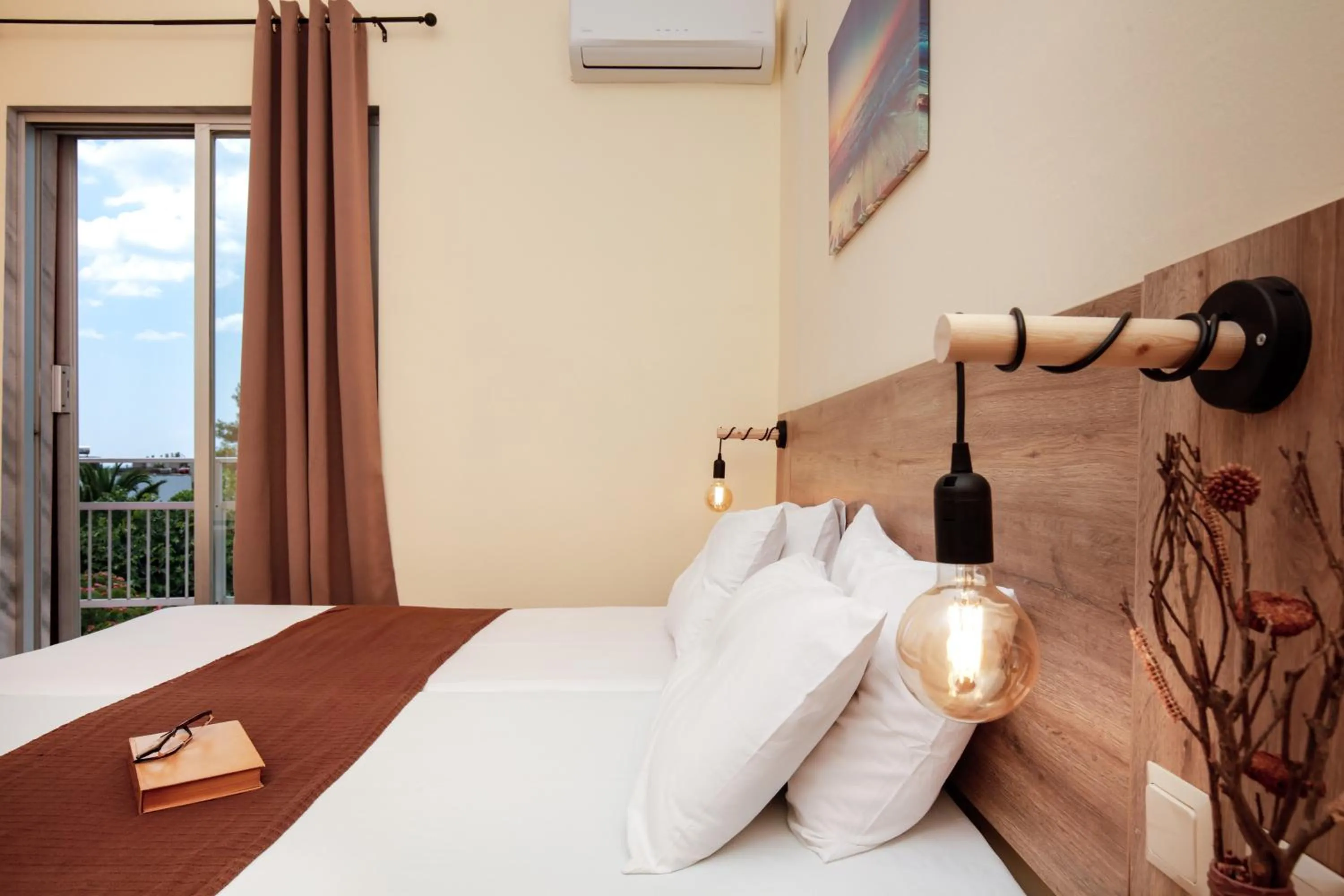 Bed in Aurora