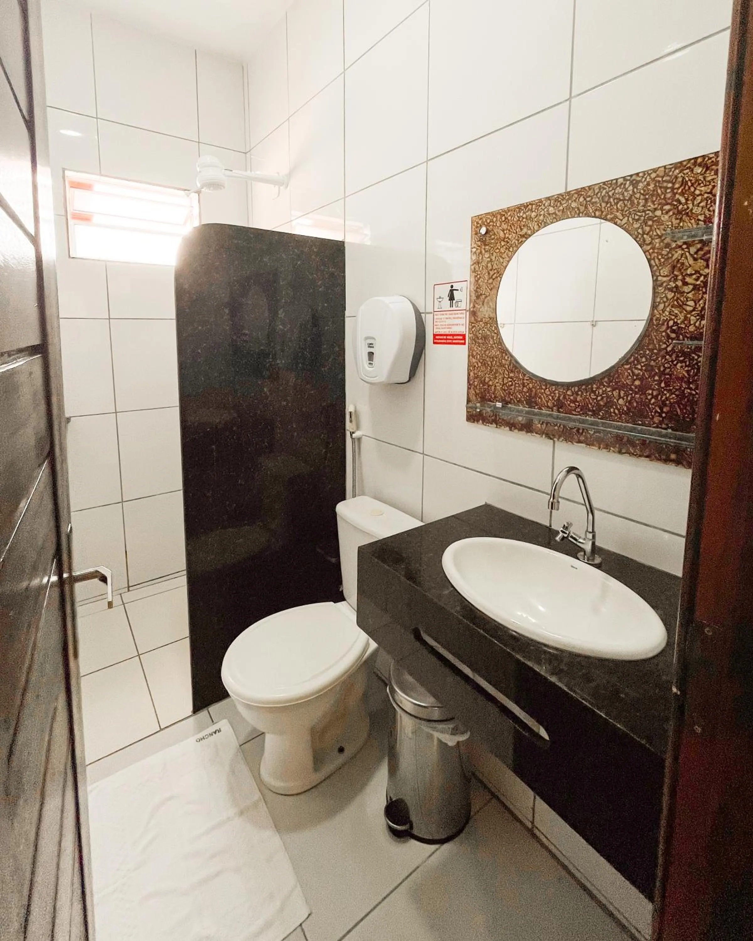 Shower in Pousada do Rancho