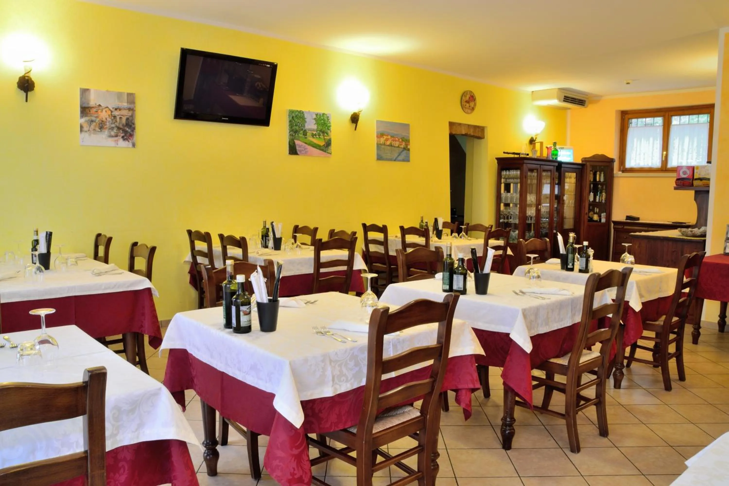 Restaurant/places to eat in Agriturismo Bortolino