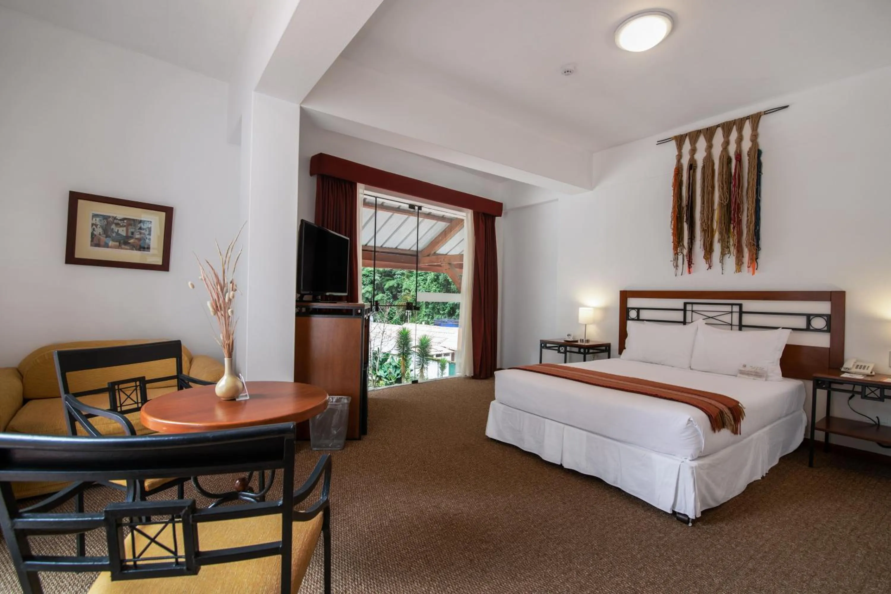 Seating area, Bed in Tierra Viva Machu Picchu Hotel