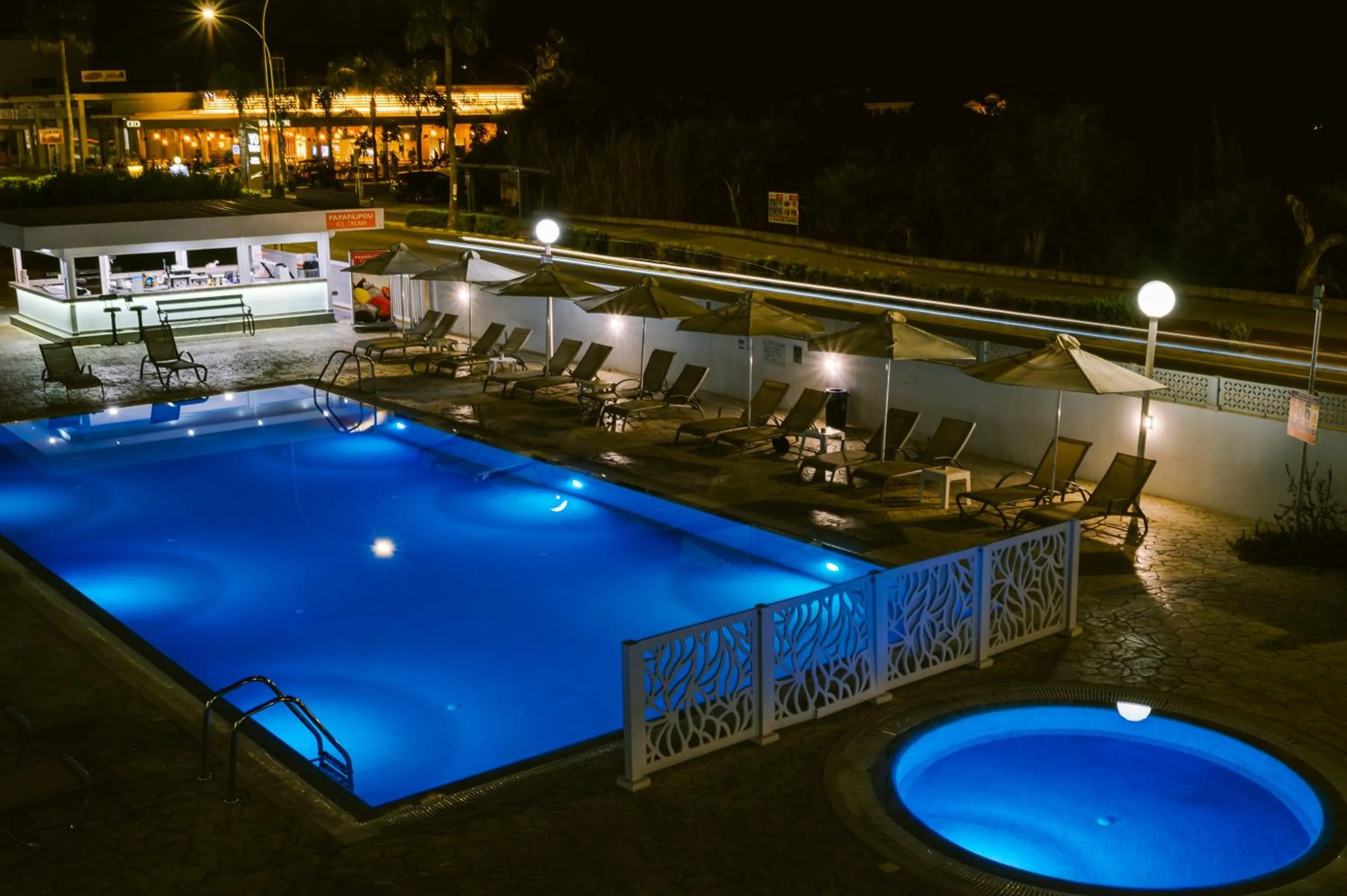 Kaos Hotel Apartments