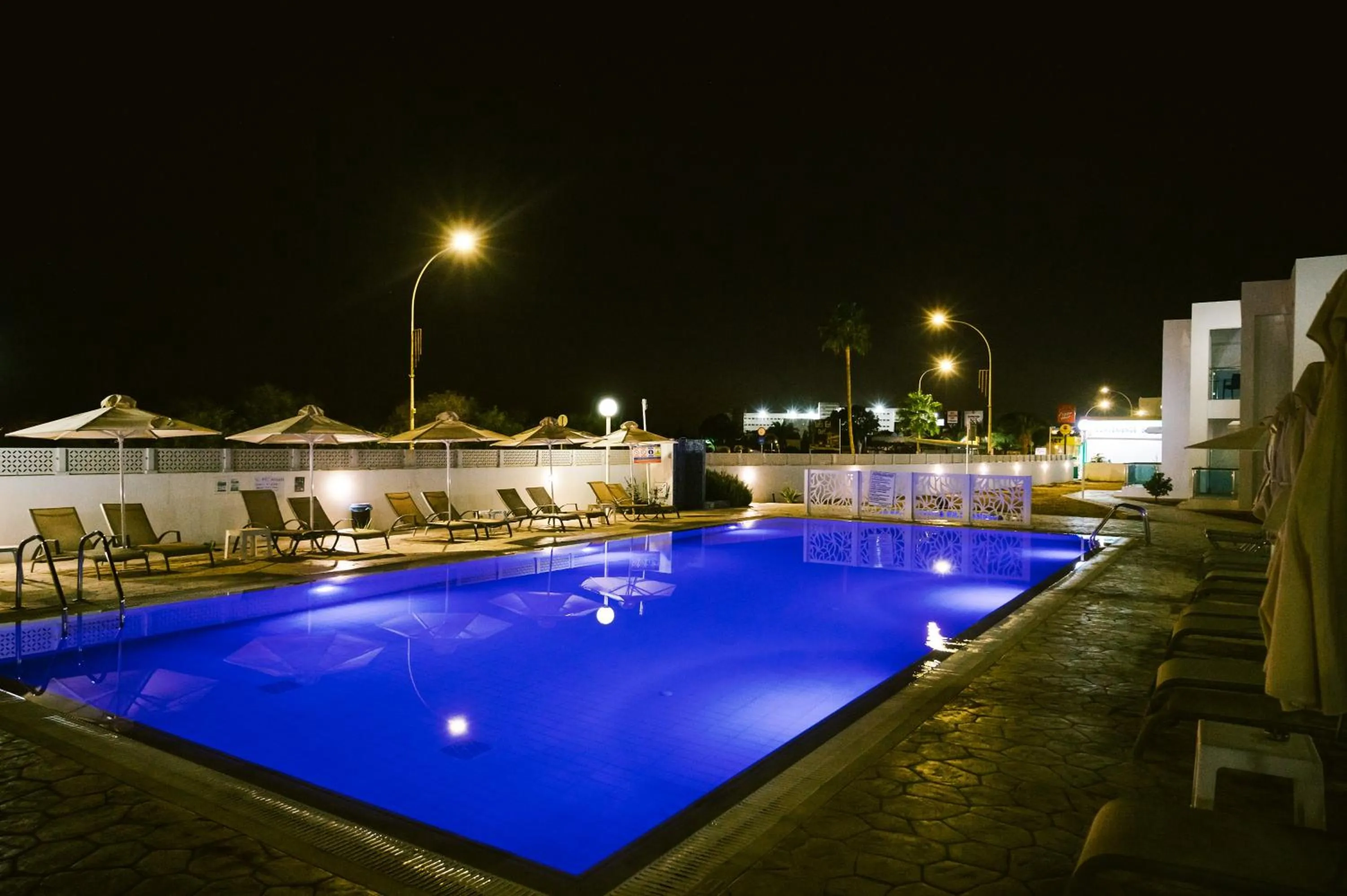 Kaos Hotel Apartments