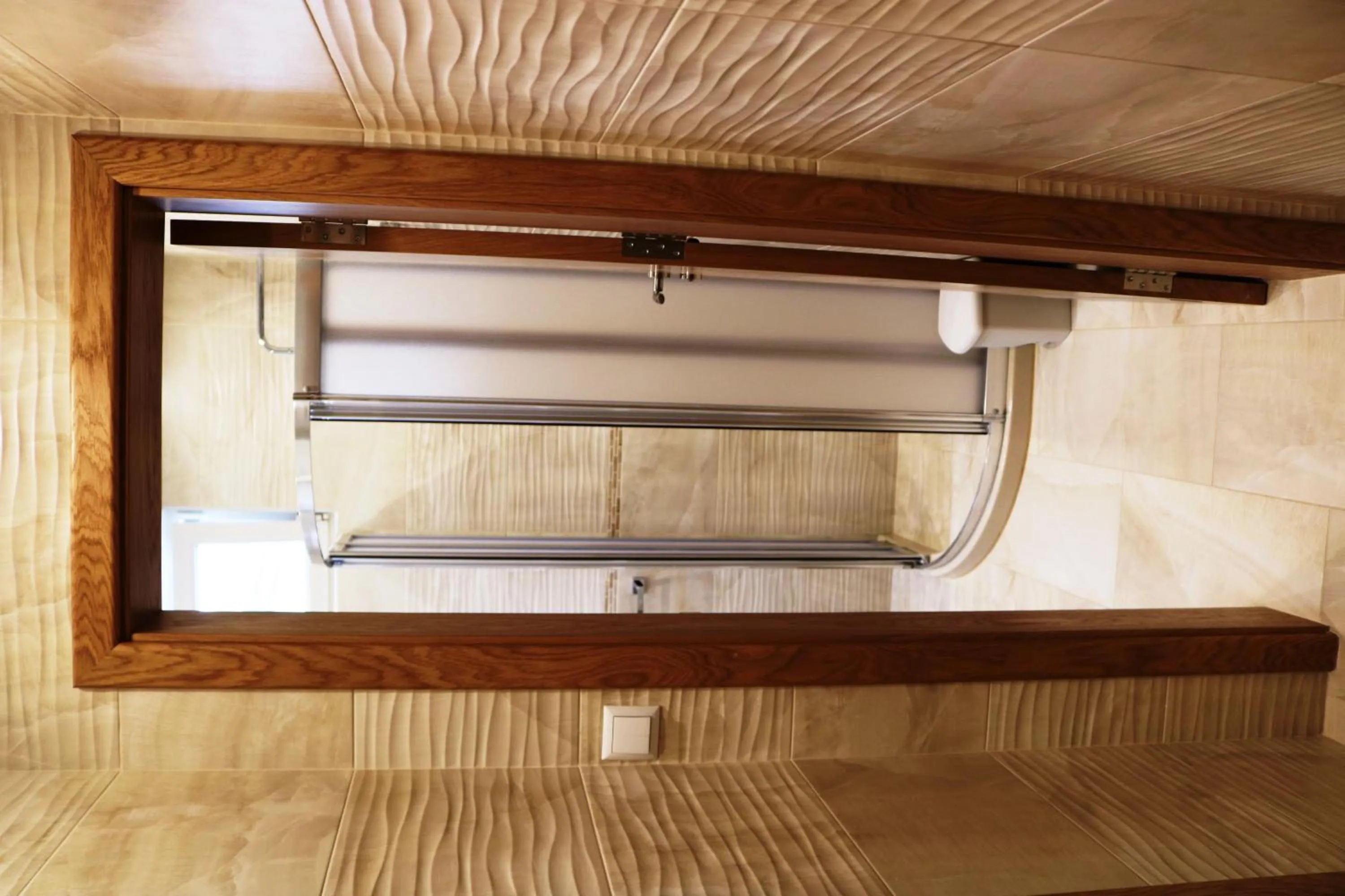 Shower in Sea Port CELEBRITY Apartment - Lets4Holiday