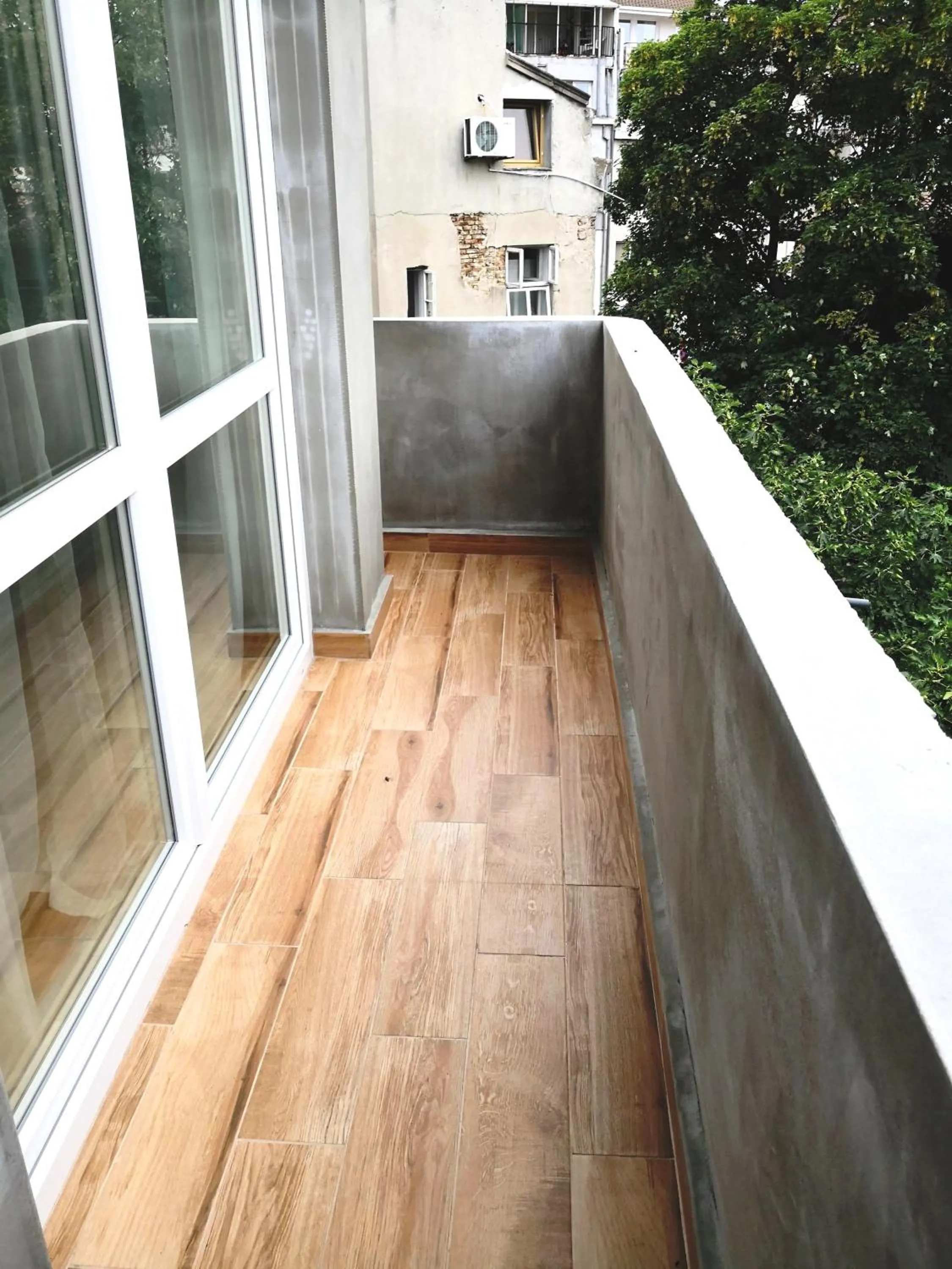 Balcony/Terrace in Sea Port CELEBRITY Apartment - Lets4Holiday