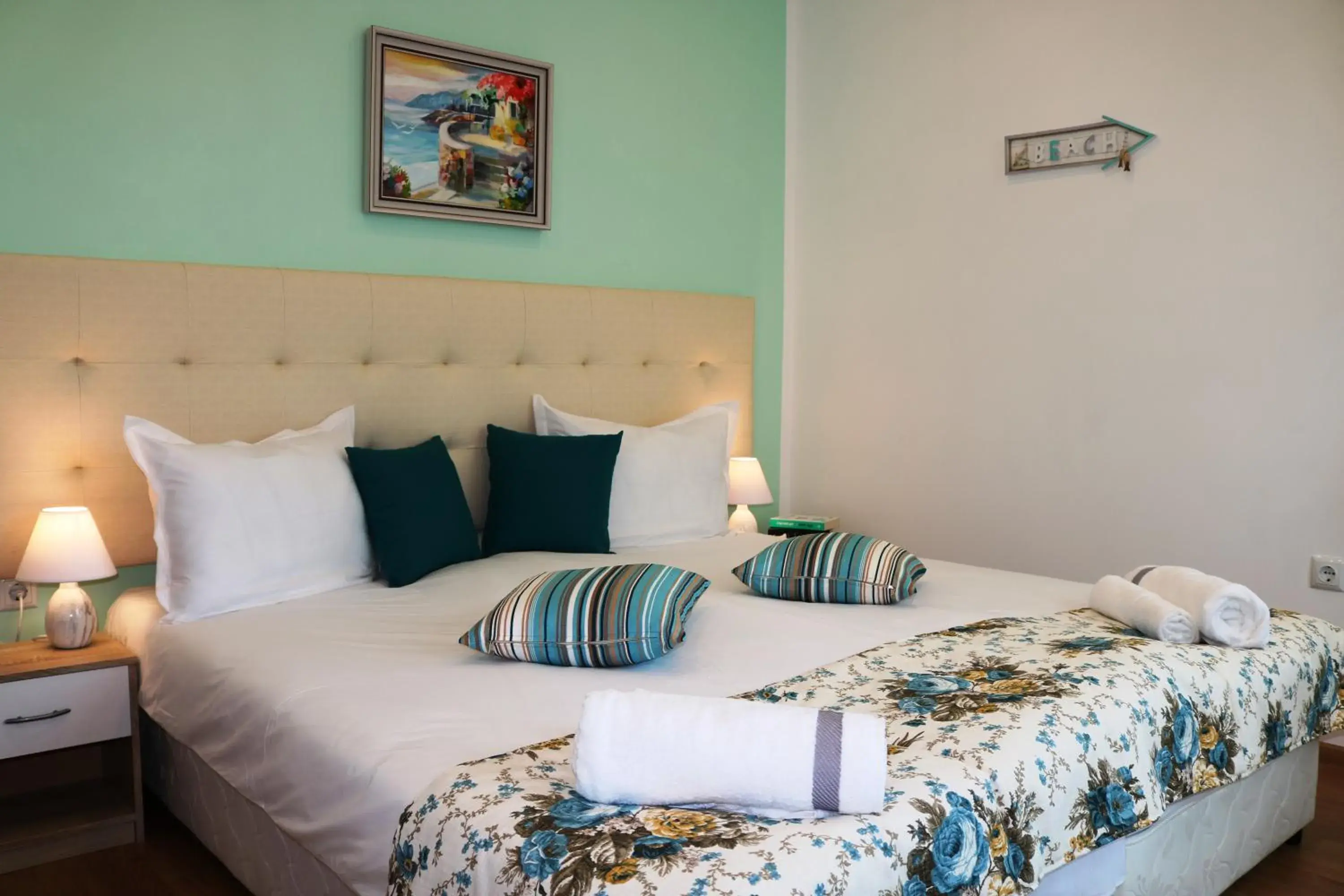 Sea Port CELEBRITY Apartment - Lets4Holiday Sea Port CELEBRITY Apartment - Lets4Holiday
