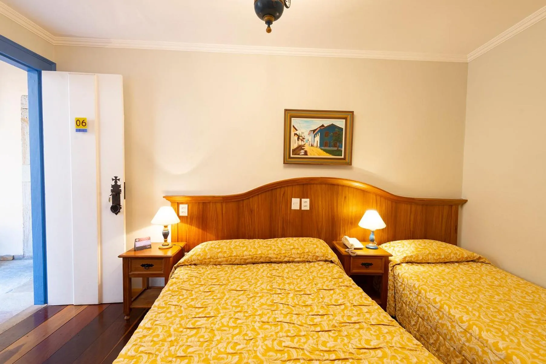 Photo of the whole room, Bed in Pousada Solar da Ópera