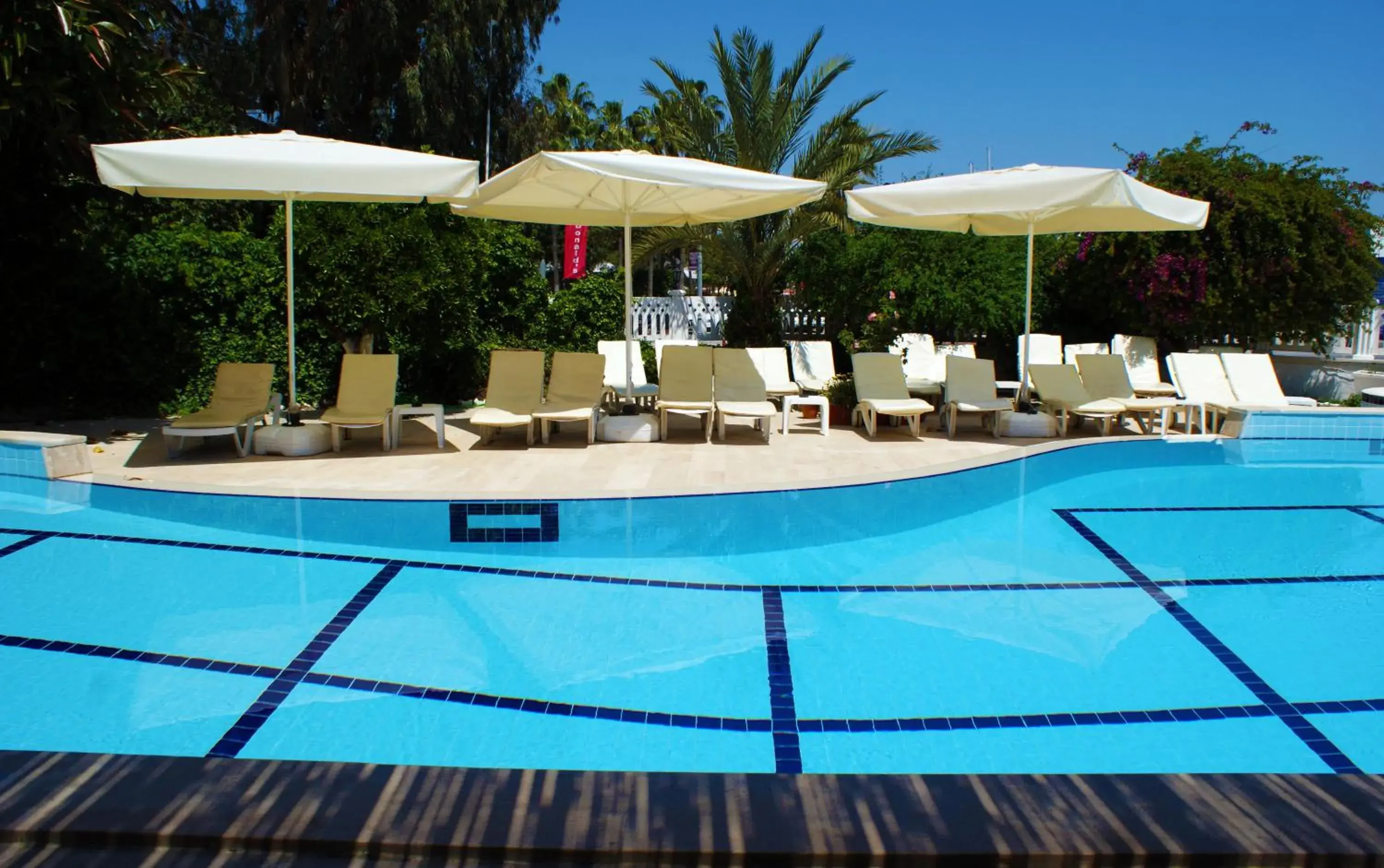 Swimming pool in Kemer Hotel Swimming pool in Kemer Hotel