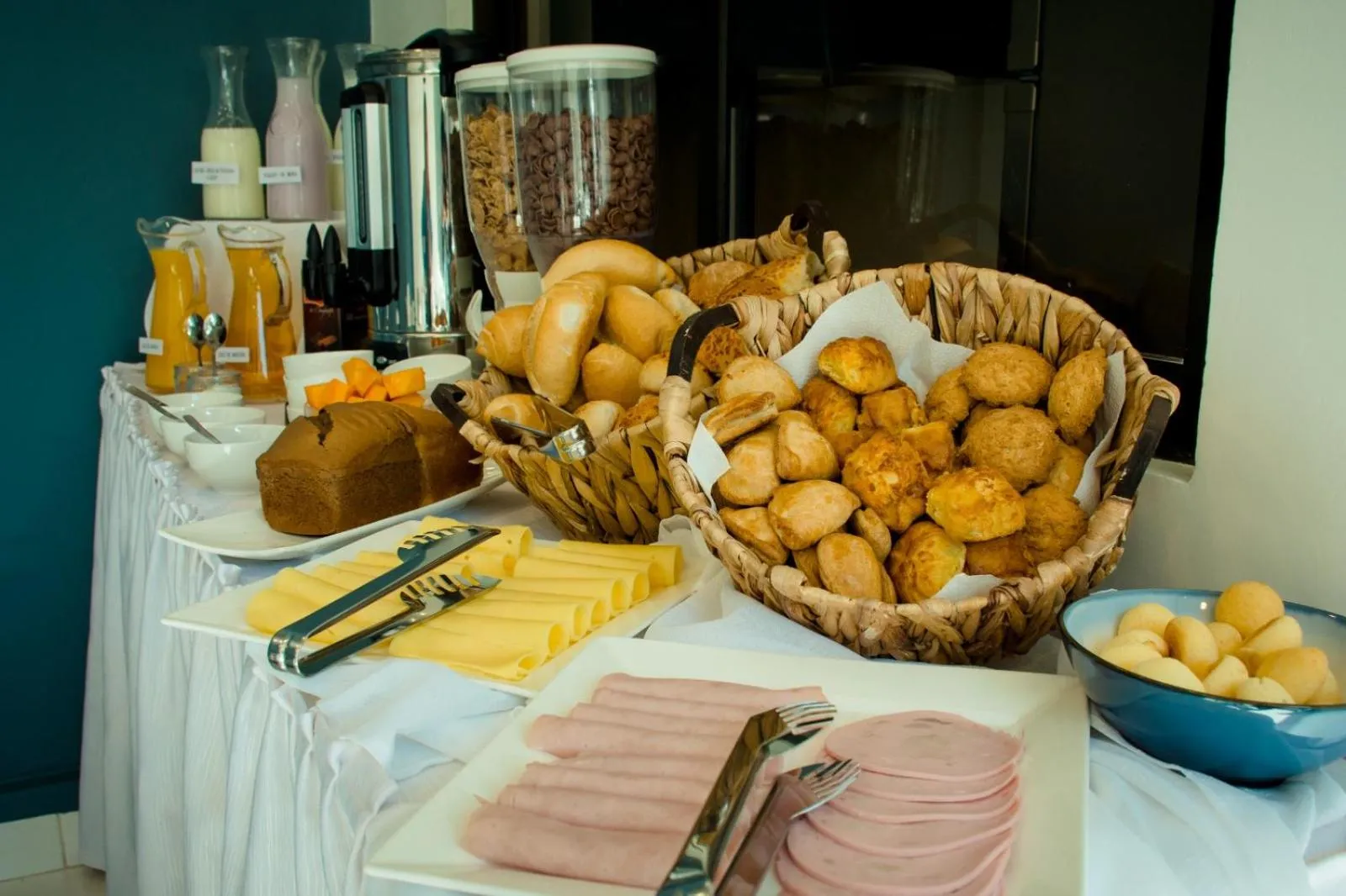 Buffet breakfast in Hotel Viaggiatore