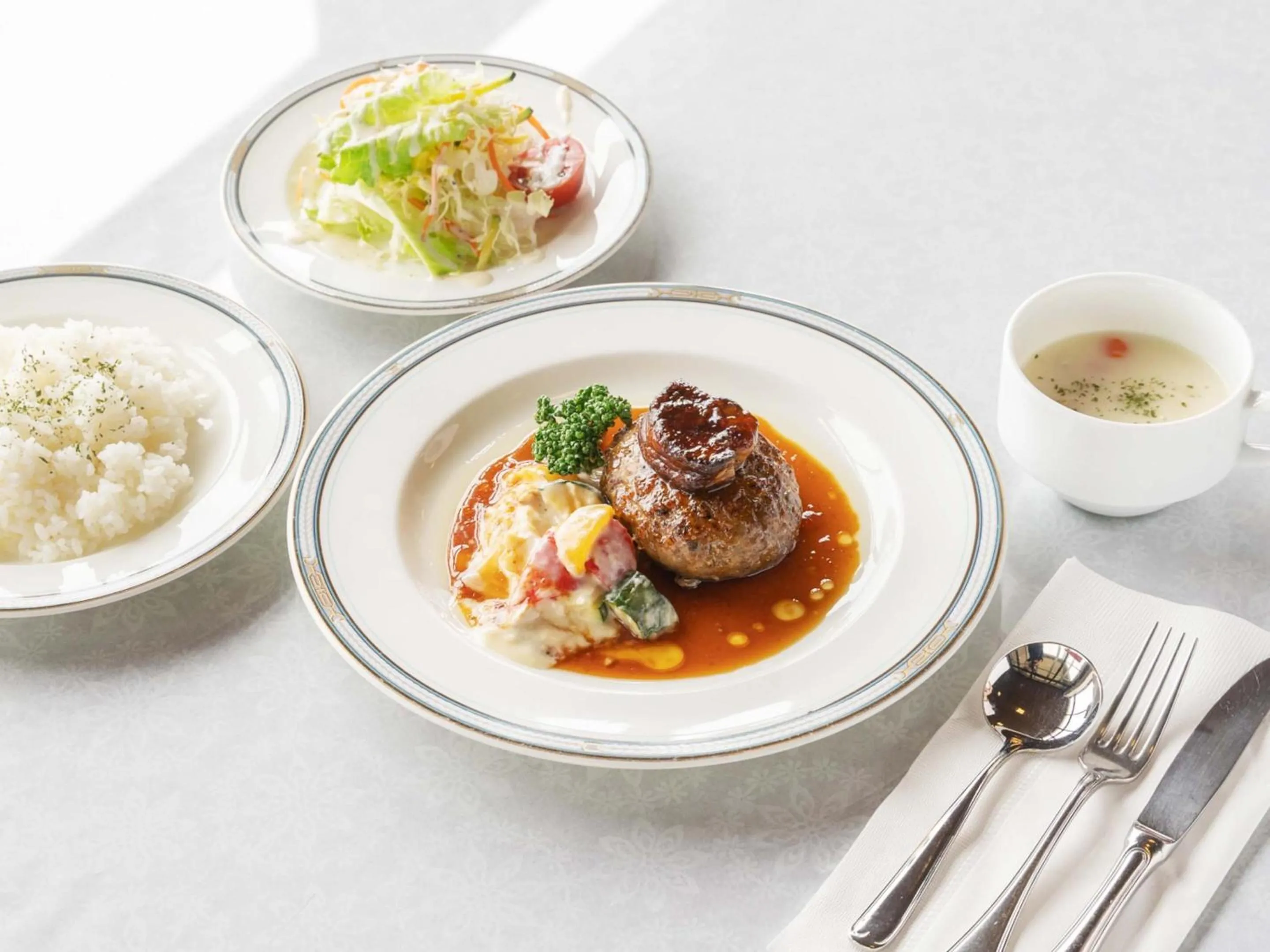 Restaurant/places to eat in Villa Vorla