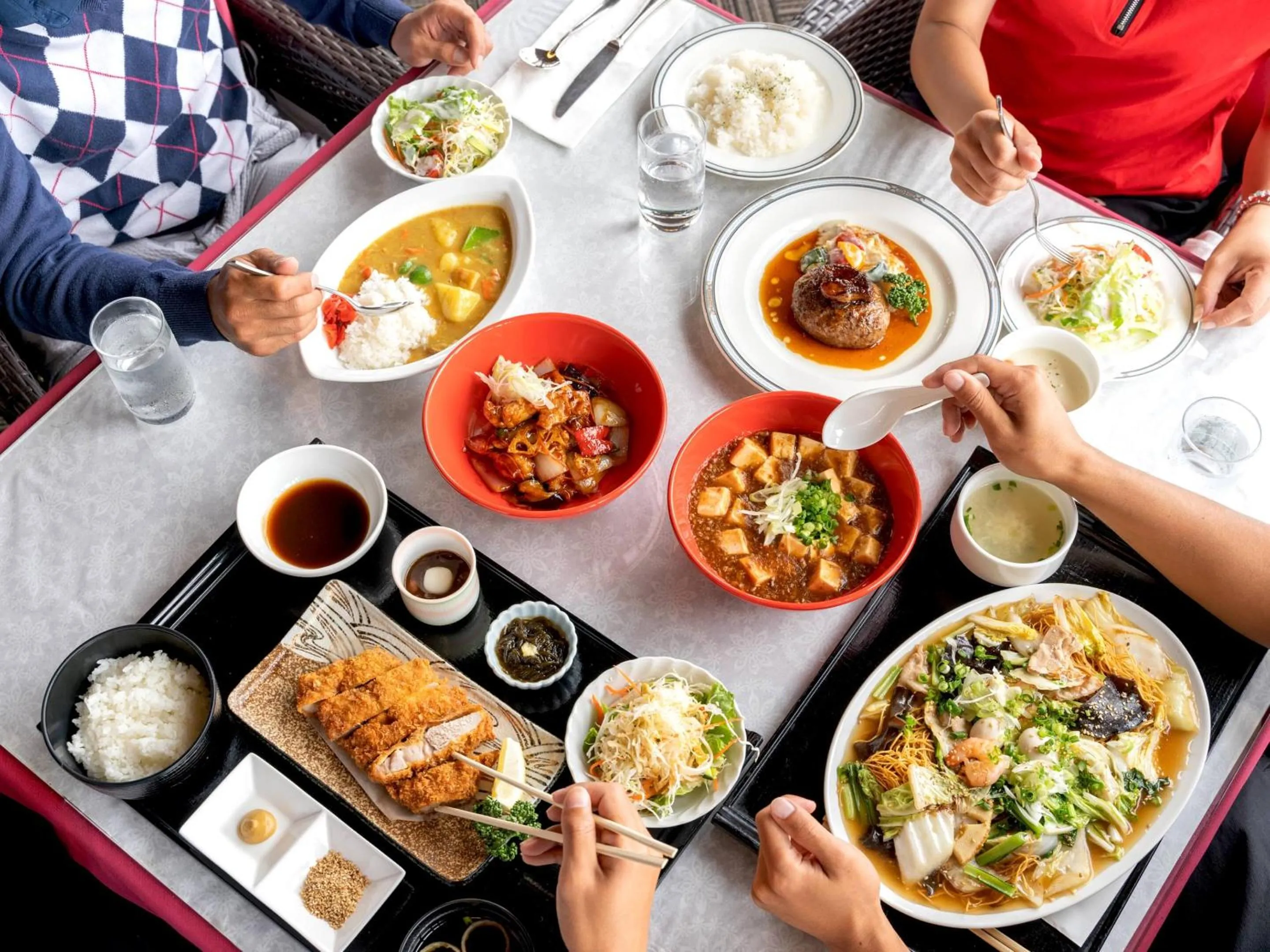 Restaurant/places to eat in Villa Vorla