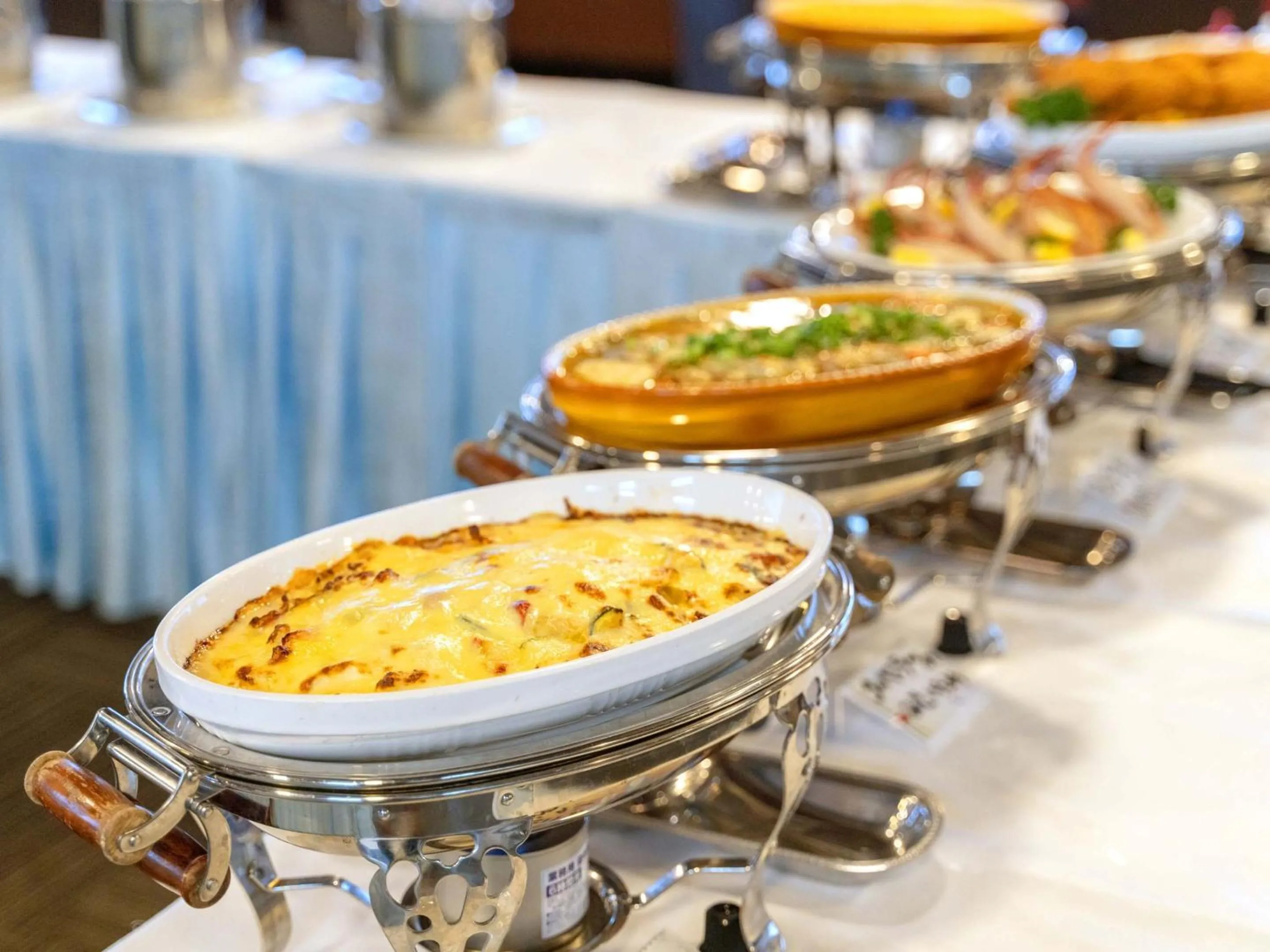 Buffet breakfast in Villa Vorla