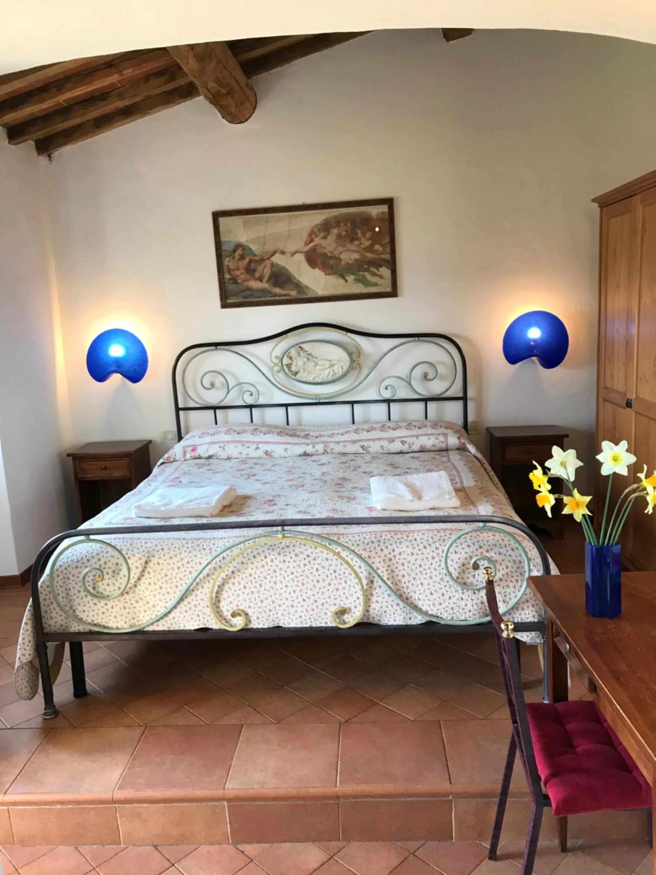 Photo of the whole room, Bed in B&B La Fonte del Machiavelli